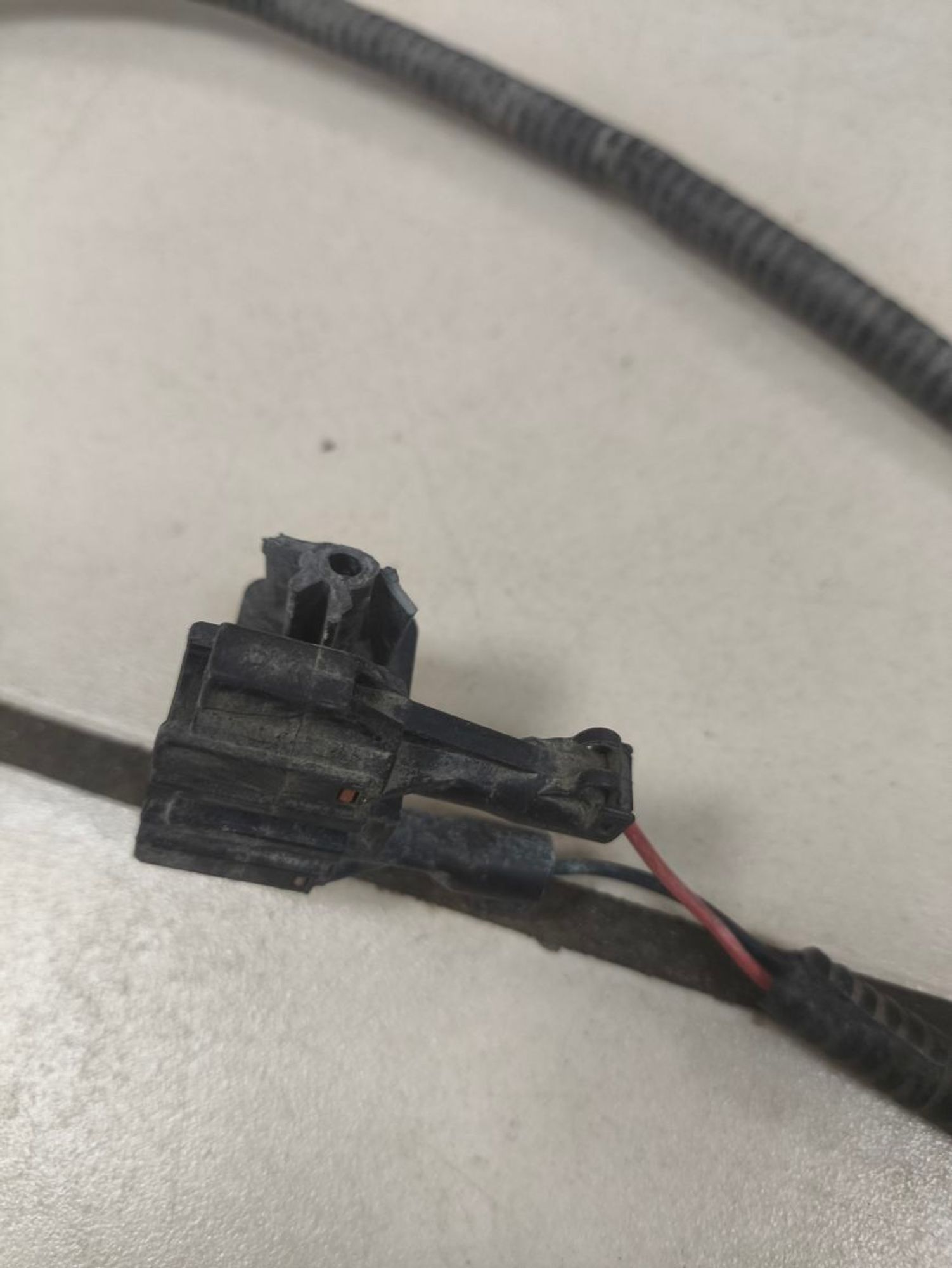 https://ycs.partsauto.market/partsauto-images/thmbs/userImages/a2d258a61cc08549ac0329b7373022c0/part/de5cf8db-2969-4e2a-8efc-920136ce965f_1781941100932.jpg