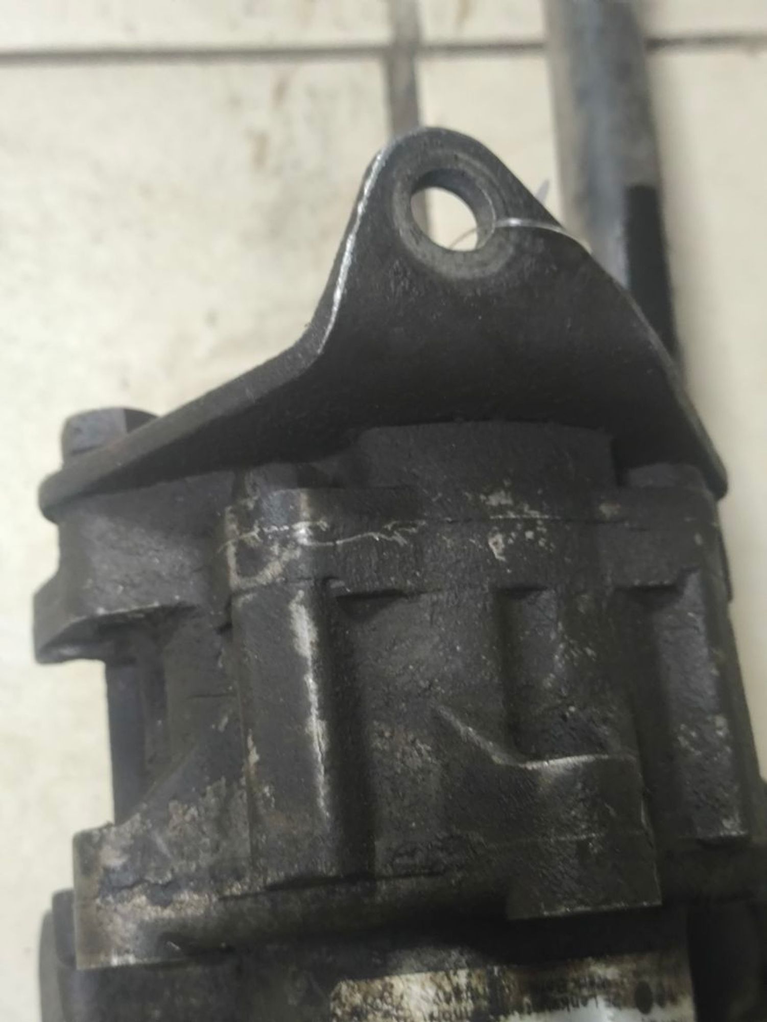 https://ycs.partsauto.market/partsauto-images/thmbs/userImages/a2d258a61cc08549ac0329b7373022c0/part/df16e779-6376-4bf3-8083-8398d1d35a23_1787128578570.jpg
