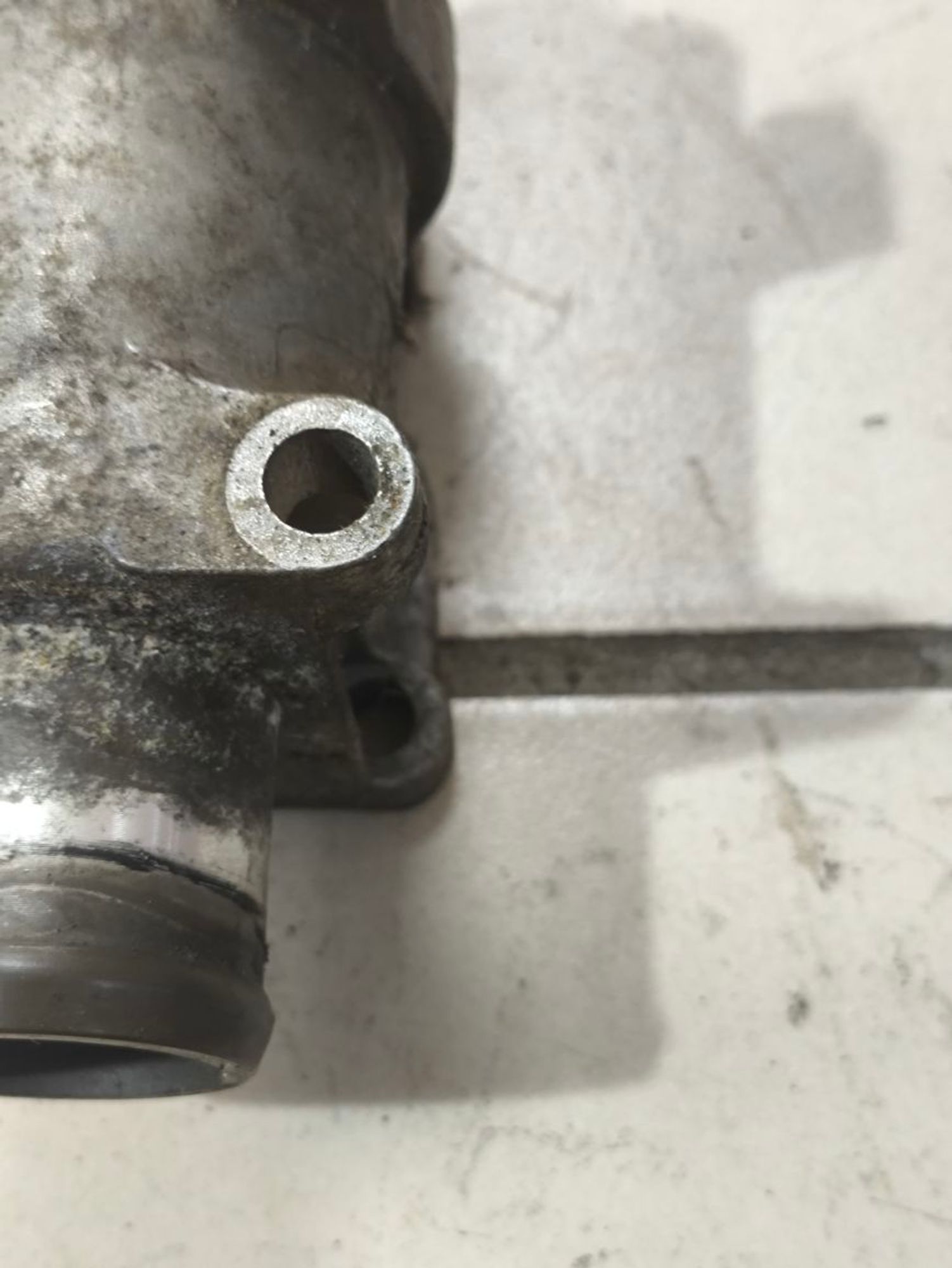 https://ycs.partsauto.market/partsauto-images/thmbs/userImages/a2d258a61cc08549ac0329b7373022c0/part/dfff3a47-f0b3-41f2-9c6d-f83c073c2265_1782380192659.jpg