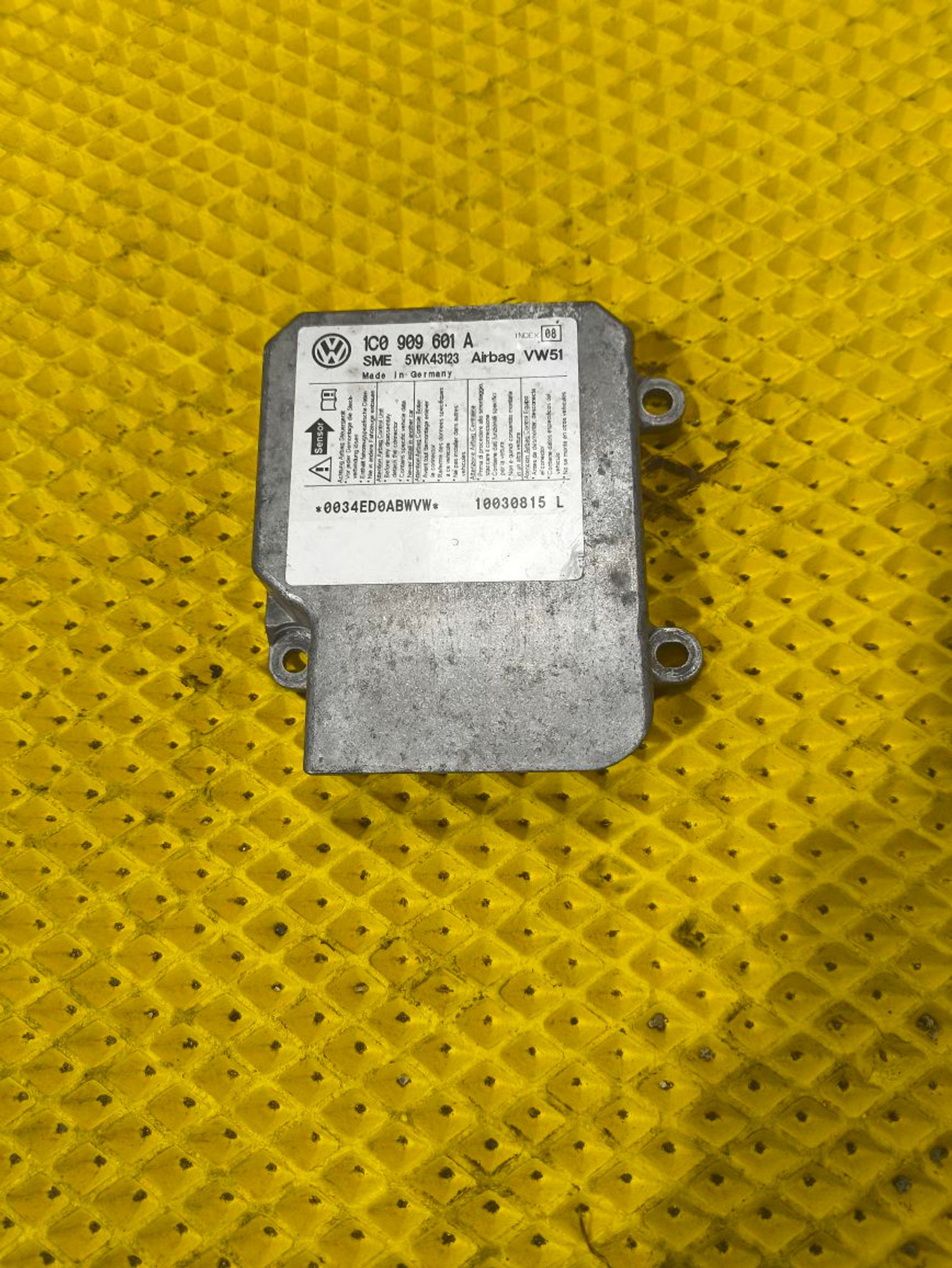 https://ycs.partsauto.market/partsauto-images/thmbs/userImages/a2d258a61cc08549ac0329b7373022c0/part/e125b7ad-37af-4c16-9949-0cf107f36704_1779893101340.jpg
