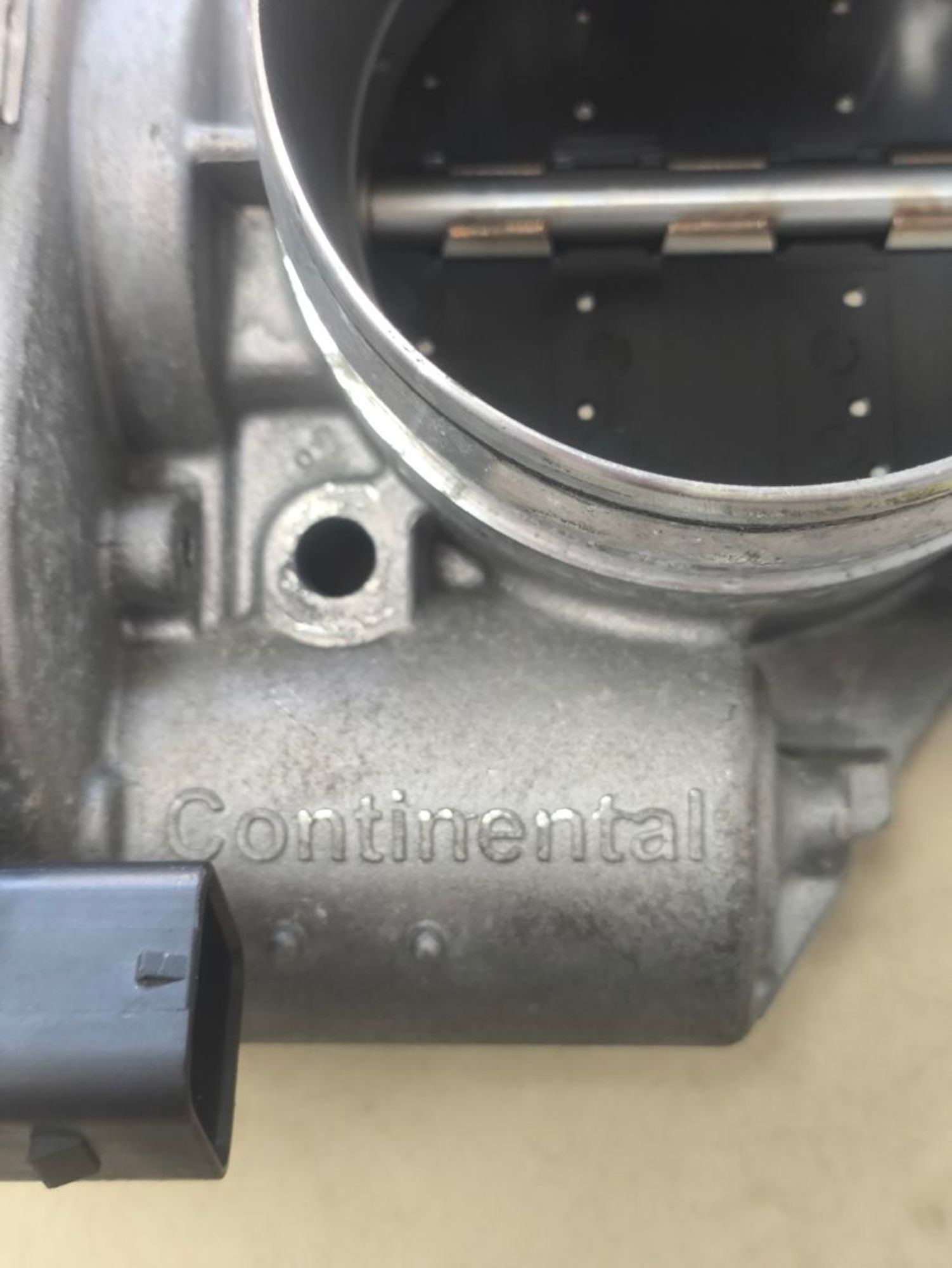 https://ycs.partsauto.market/partsauto-images/thmbs/userImages/a2d258a61cc08549ac0329b7373022c0/part/e27796af-2330-4817-826f-58b7bfc7922b_1786018220540.jpg
