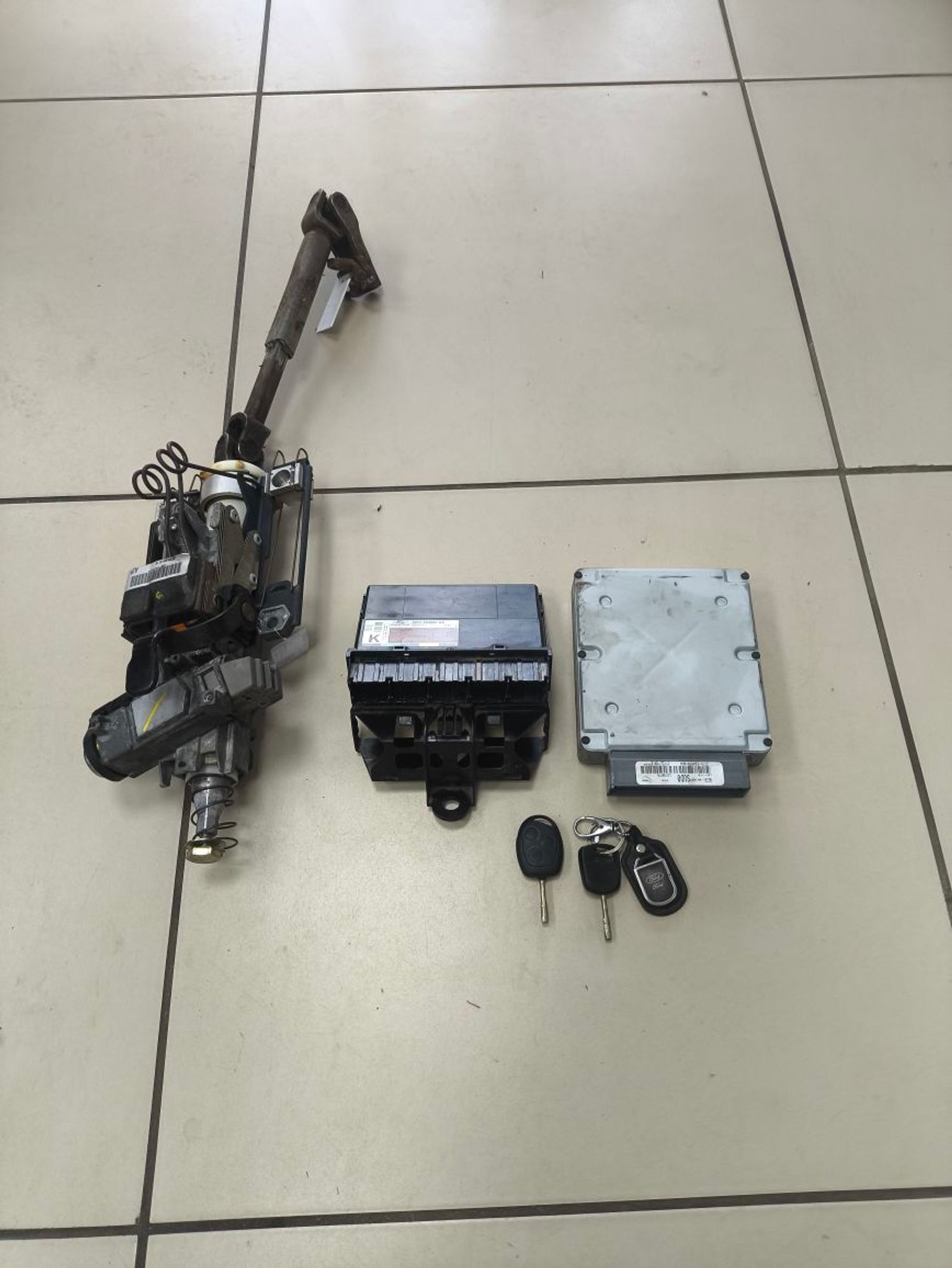 https://ycs.partsauto.market/partsauto-images/thmbs/userImages/a2d258a61cc08549ac0329b7373022c0/part/e282009f-08f4-41f6-bac5-1d4553776741_1787057557826.jpg