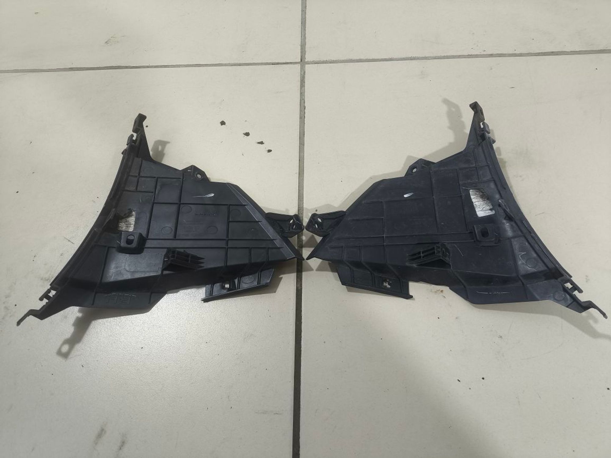 https://ycs.partsauto.market/partsauto-images/thmbs/userImages/a2d258a61cc08549ac0329b7373022c0/part/e2a5d15e-cb02-438d-b852-f4083eb0a75b_1780564242735.jpg