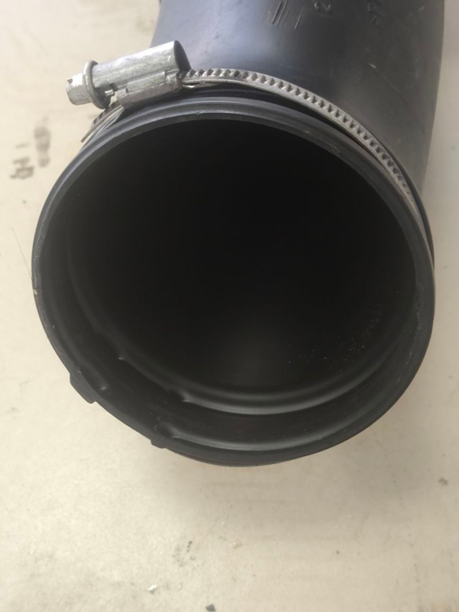 https://ycs.partsauto.market/partsauto-images/thmbs/userImages/a2d258a61cc08549ac0329b7373022c0/part/e394fc05-8577-4f85-b6b1-a478de2f3e79_1786010903127.jpg