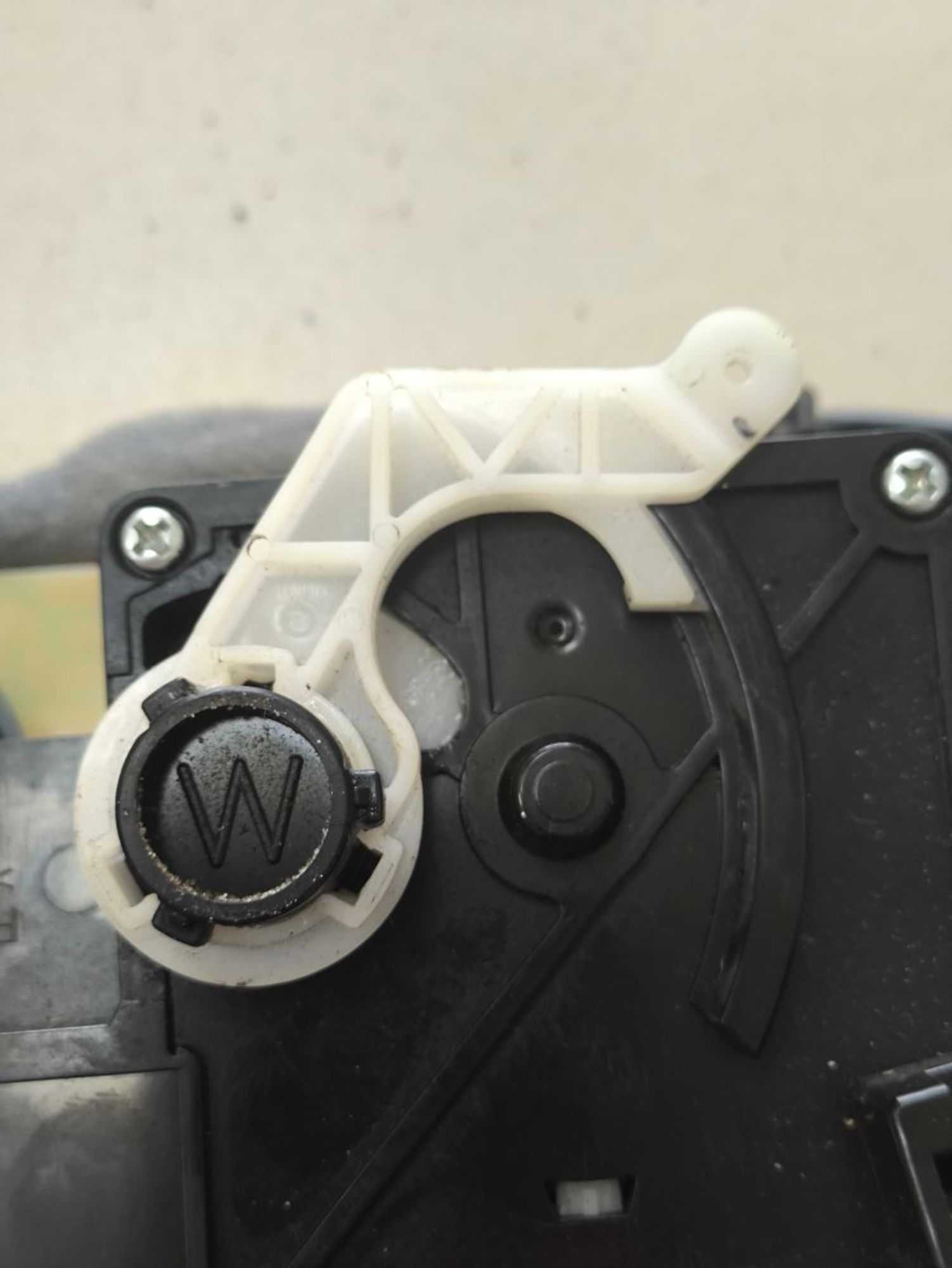 https://ycs.partsauto.market/partsauto-images/thmbs/userImages/a2d258a61cc08549ac0329b7373022c0/part/e3aa5dd3-c377-4030-b4e0-a4f4f4a1ce0e_1783667159925.jpg