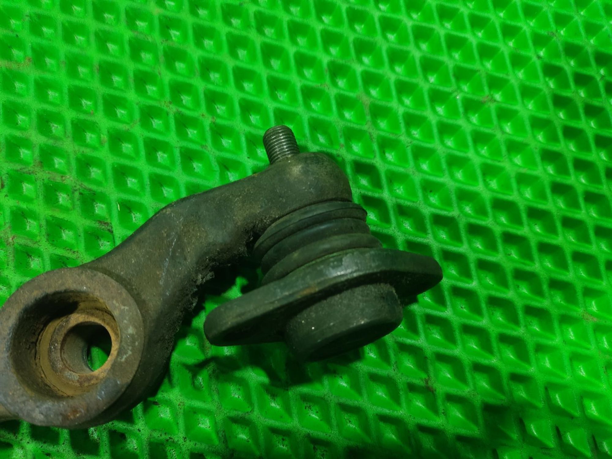 Рычаг подвески левый Lada Granta Liftback, 700 рублей, Тамбов