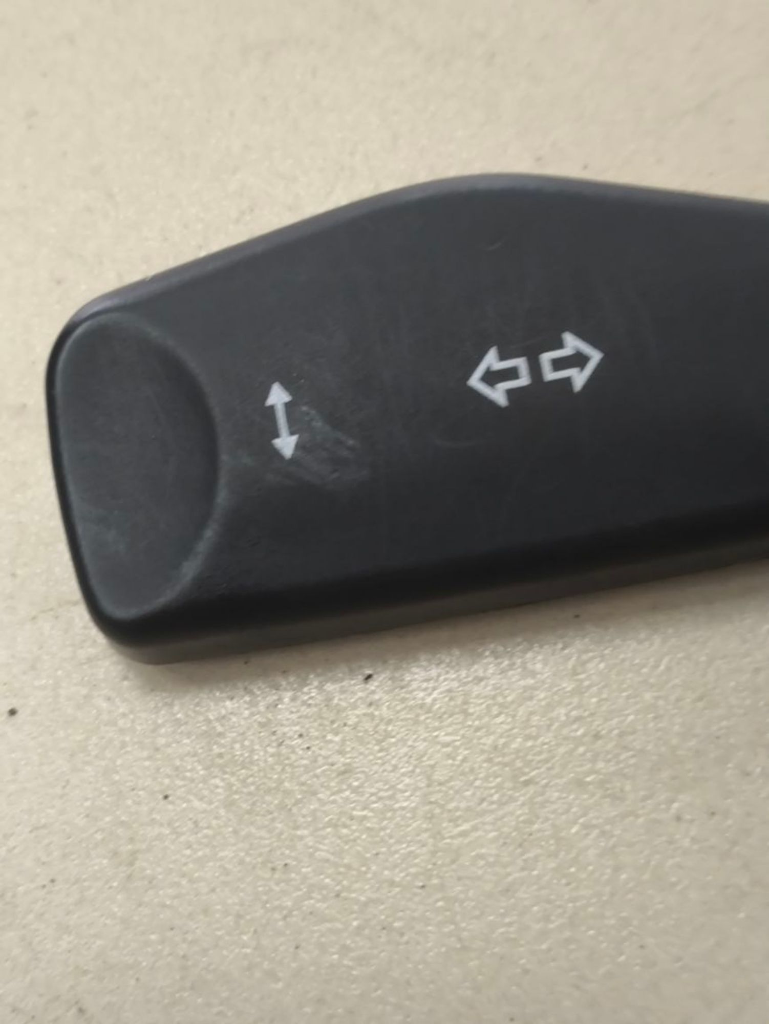 https://ycs.partsauto.market/partsauto-images/thmbs/userImages/a2d258a61cc08549ac0329b7373022c0/part/e44b13a4-3796-4d39-b7c7-143a4ca0bcd5_1784820534553.jpg