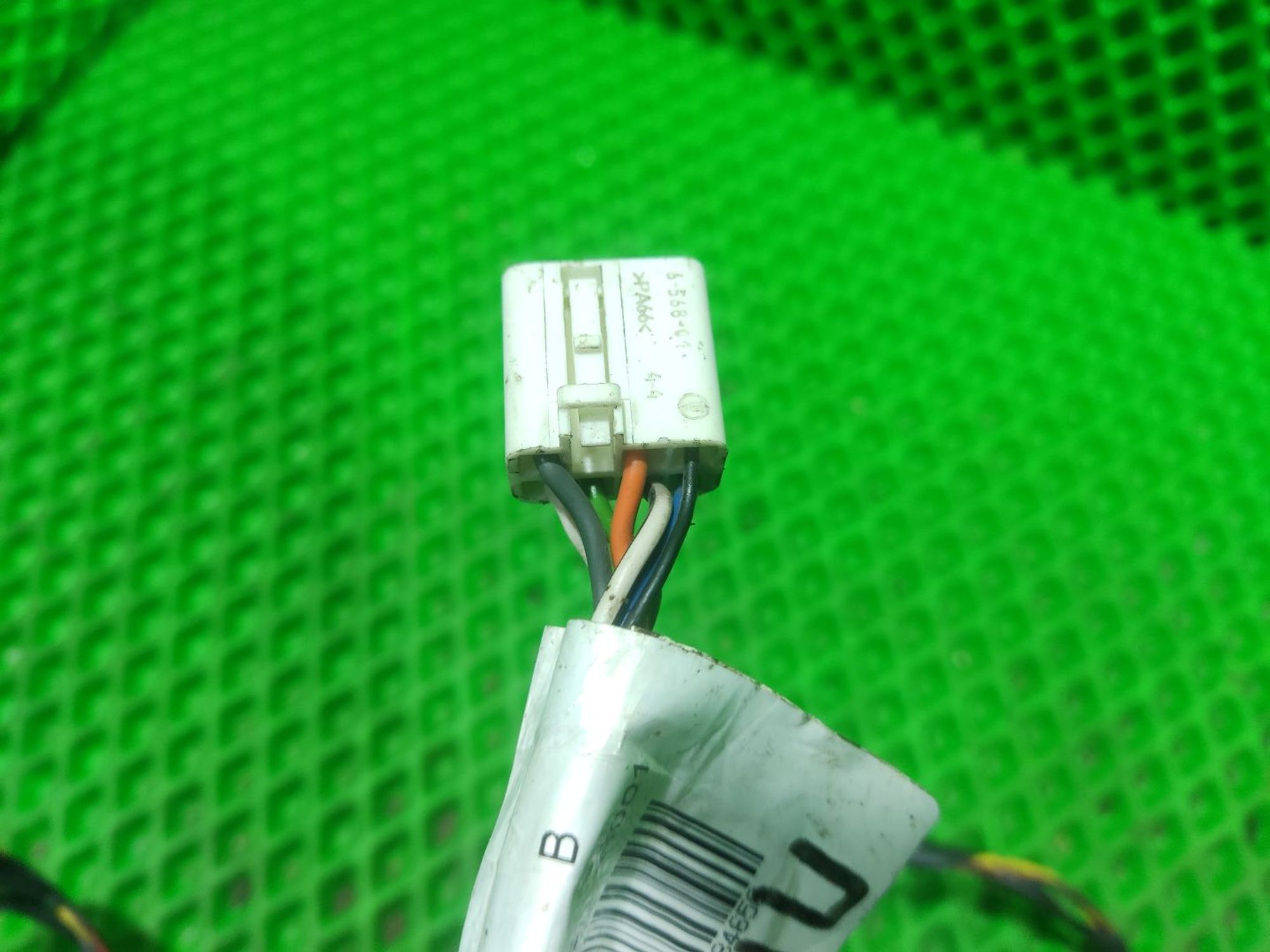 https://ycs.partsauto.market/partsauto-images/thmbs/userImages/a2d258a61cc08549ac0329b7373022c0/part/e51313b3-267d-45e9-b280-c9ba27d4923a_1771425625267.jpg