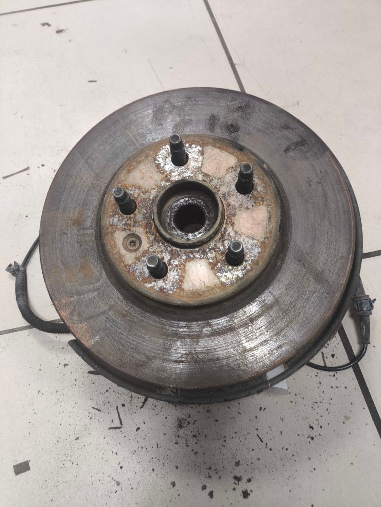 https://ycs.partsauto.market/partsauto-images/thmbs/userImages/a2d258a61cc08549ac0329b7373022c0/part/e8587cc9-793f-4504-a17c-18d1d30d4e27_1787232900452.jpg