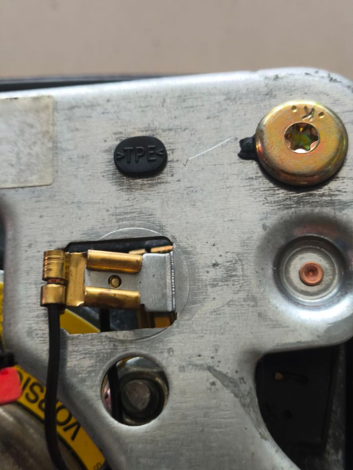 https://ycs.partsauto.market/partsauto-images/thmbs/userImages/a2d258a61cc08549ac0329b7373022c0/part/e9d43527-8552-463c-813b-b033c731f4f2_1787048378489.jpg