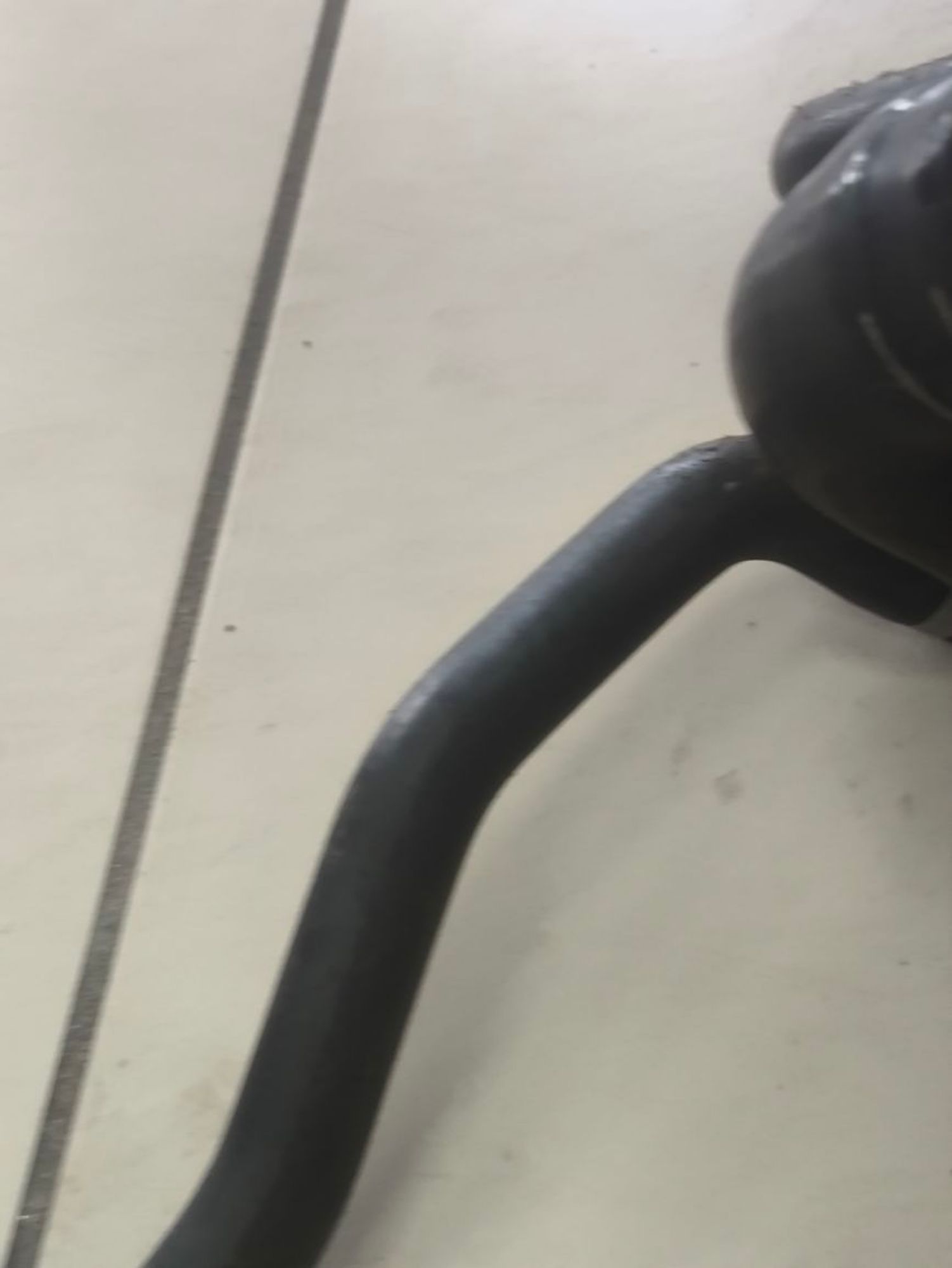https://ycs.partsauto.market/partsauto-images/thmbs/userImages/a2d258a61cc08549ac0329b7373022c0/part/eaafc63b-0063-4c5b-96d9-1f1b5d6334b1_1786013839981.jpg