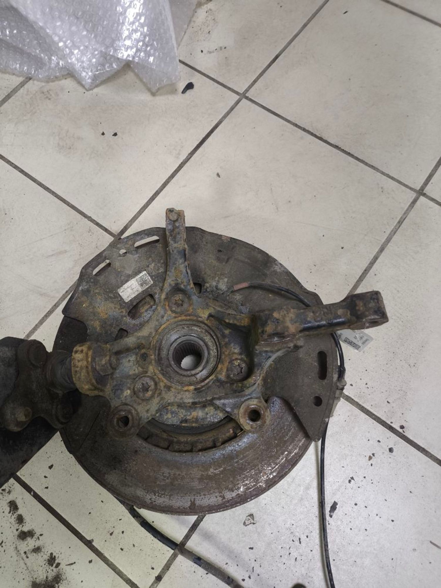 https://ycs.partsauto.market/partsauto-images/thmbs/userImages/a2d258a61cc08549ac0329b7373022c0/part/eae3a1db-c295-4978-95d6-a79d2fc7f638_1787042709935.jpg