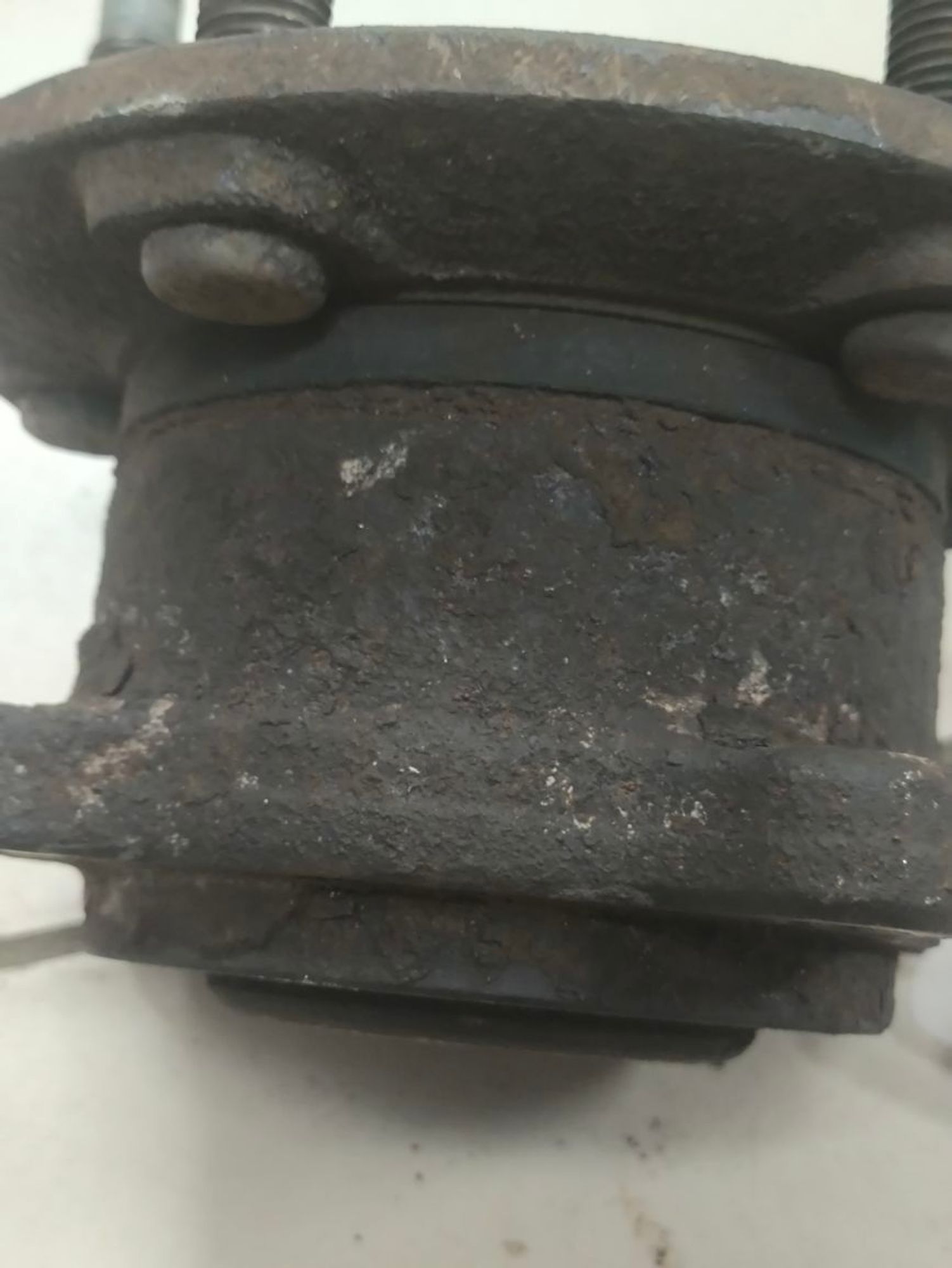 https://ycs.partsauto.market/partsauto-images/thmbs/userImages/a2d258a61cc08549ac0329b7373022c0/part/eb849968-8161-4d30-94b5-c458d8fe8b10_1787230561188.jpg