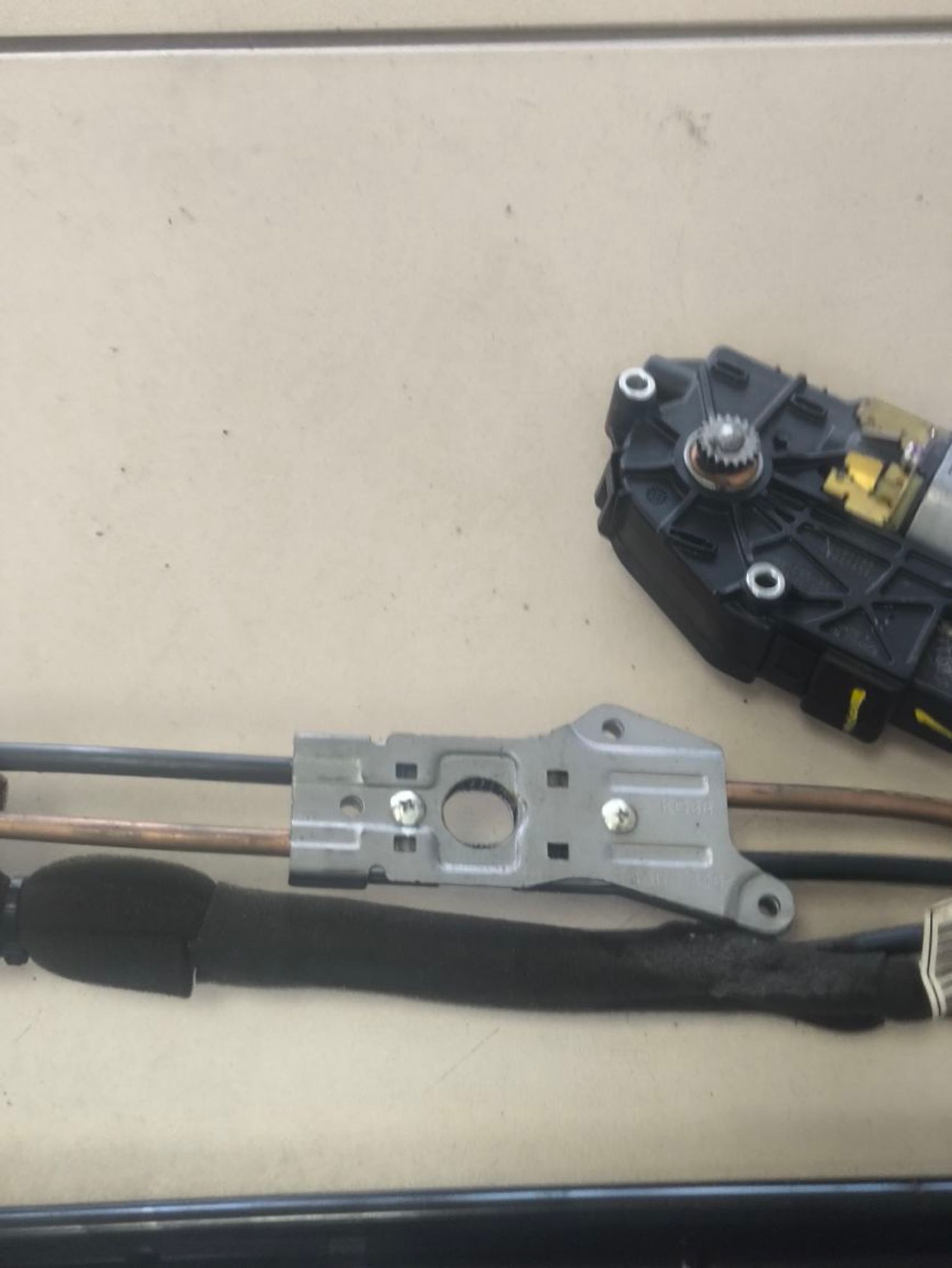https://ycs.partsauto.market/partsauto-images/thmbs/userImages/a2d258a61cc08549ac0329b7373022c0/part/ed2fbb65-5e4f-4916-9326-136888879ea1_1786445870094.jpg