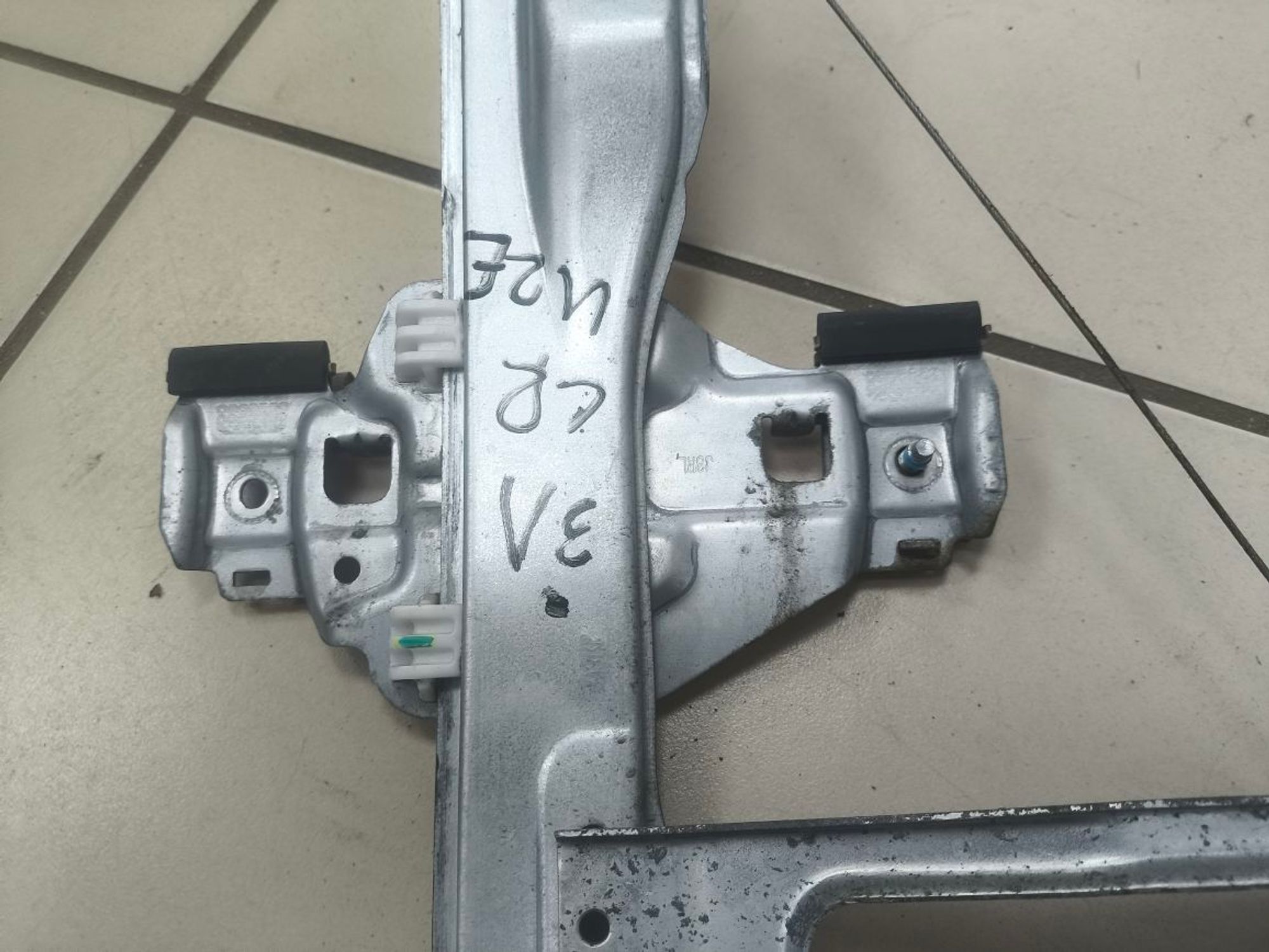 https://ycs.partsauto.market/partsauto-images/thmbs/userImages/a2d258a61cc08549ac0329b7373022c0/part/ed41961c-a5dd-46fe-8a2d-762509d910f6_1781784309975.jpg