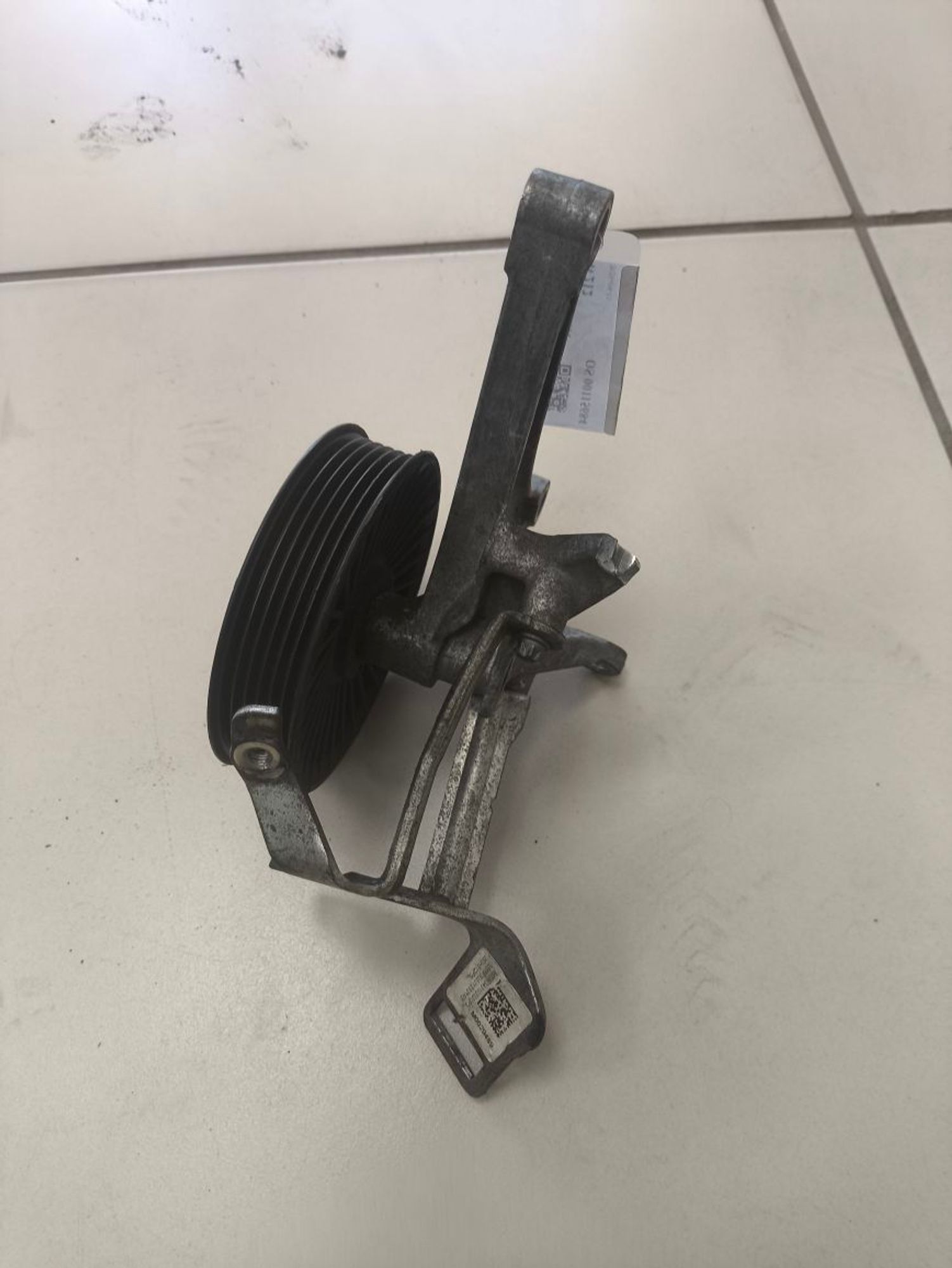 https://ycs.partsauto.market/partsauto-images/thmbs/userImages/a2d258a61cc08549ac0329b7373022c0/part/ed9085a2-f09f-4e9a-abaa-b6aa565e3b17_1786775915830.jpg