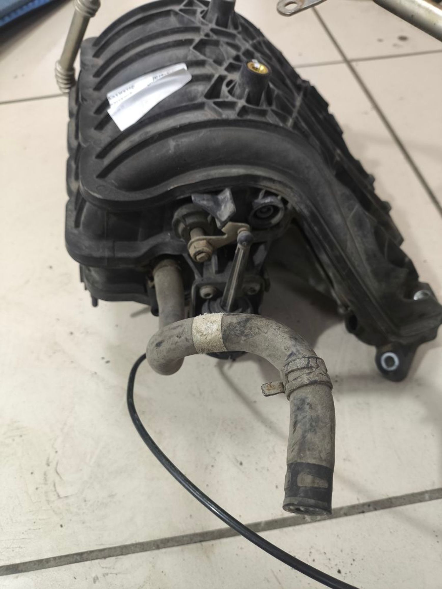https://ycs.partsauto.market/partsauto-images/thmbs/userImages/a2d258a61cc08549ac0329b7373022c0/part/eda2879b-a20a-4118-9a3d-0a6e4d26af2d_1782139971764.jpg