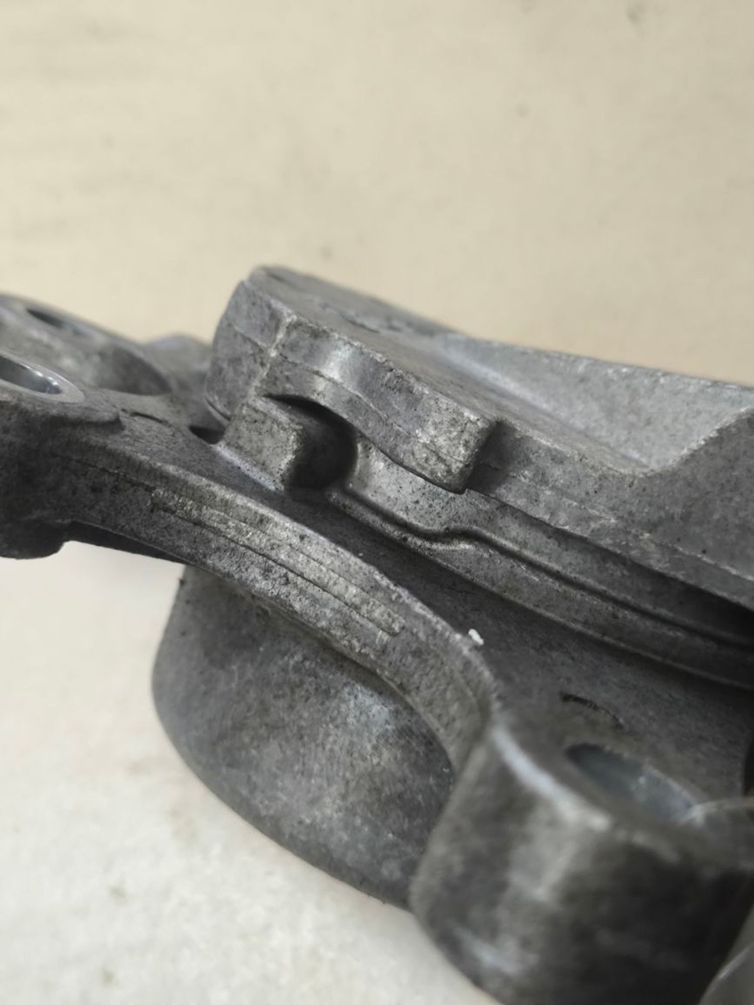 https://ycs.partsauto.market/partsauto-images/thmbs/userImages/a2d258a61cc08549ac0329b7373022c0/part/edc1c12e-bf90-4ba8-8fd7-0edc9d2136a7_1785941305806.jpg