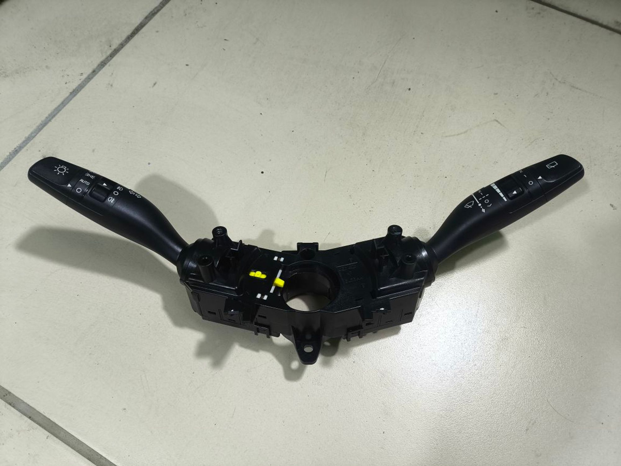 https://ycs.partsauto.market/partsauto-images/thmbs/userImages/a2d258a61cc08549ac0329b7373022c0/part/edc9bb9a-b691-42b7-ae76-f44d7b3e3122_1780049186363.jpg