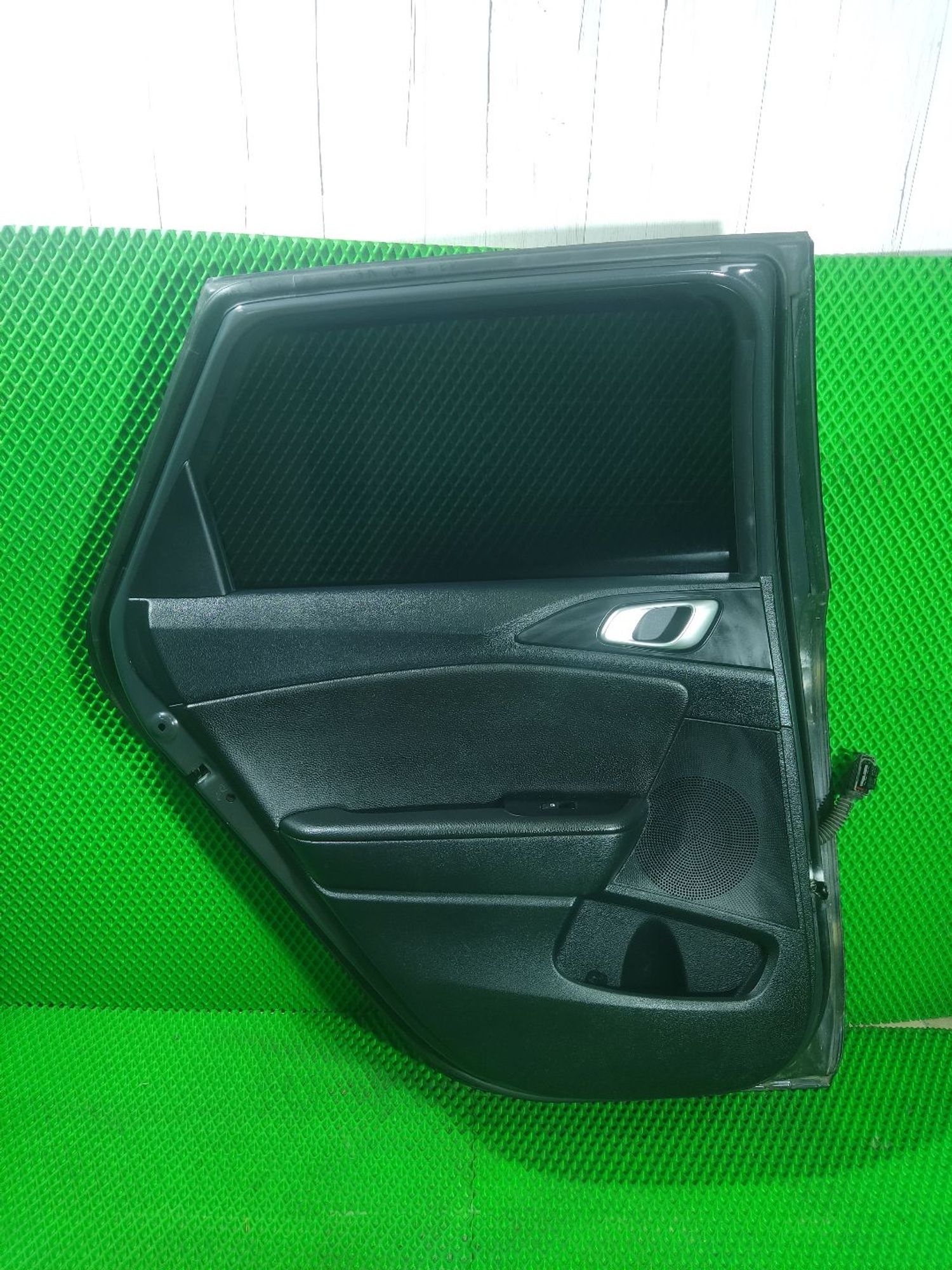 Дверь левая задняя Kia Ceed III универсал, 75000 рублей, Тамбов