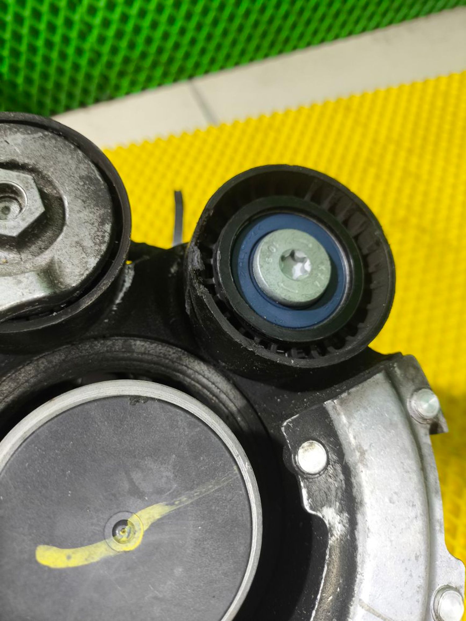 https://ycs.partsauto.market/partsauto-images/thmbs/userImages/a2d258a61cc08549ac0329b7373022c0/part/eed54ef9-0ed6-4b8d-a2e7-f14ead155fd1_1779798902427.jpg