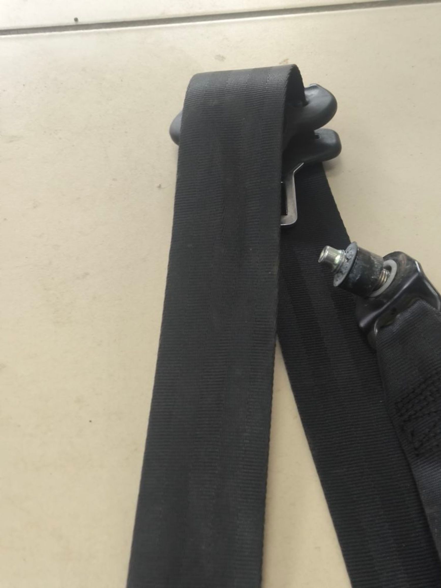 https://ycs.partsauto.market/partsauto-images/thmbs/userImages/a2d258a61cc08549ac0329b7373022c0/part/ef121945-3c67-40dd-813b-52bbed41bf39_1785492259437.jpg