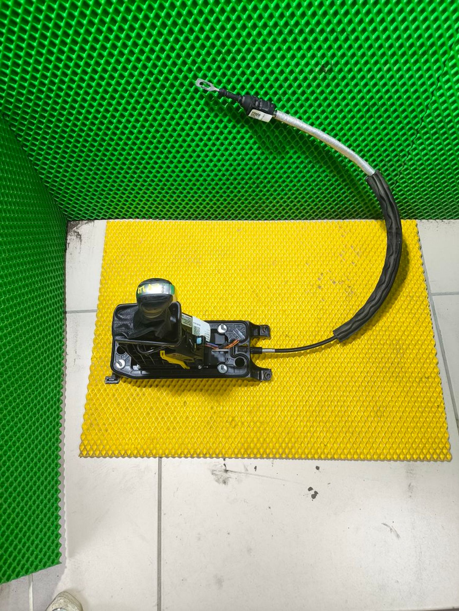 https://ycs.partsauto.market/partsauto-images/thmbs/userImages/a2d258a61cc08549ac0329b7373022c0/part/ef9355eb-a092-495c-90d7-cbd9b35952d1_1779784149641.jpg
