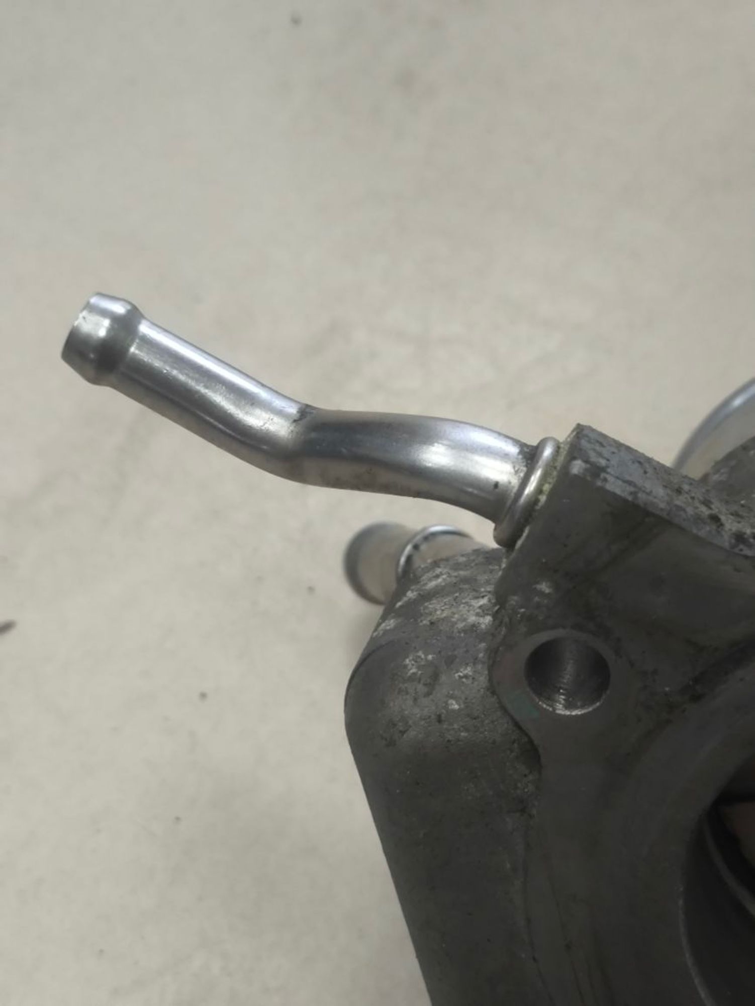 https://ycs.partsauto.market/partsauto-images/thmbs/userImages/a2d258a61cc08549ac0329b7373022c0/part/efcab100-2c97-46fa-8d3d-69f475694776_1786094000630.jpg