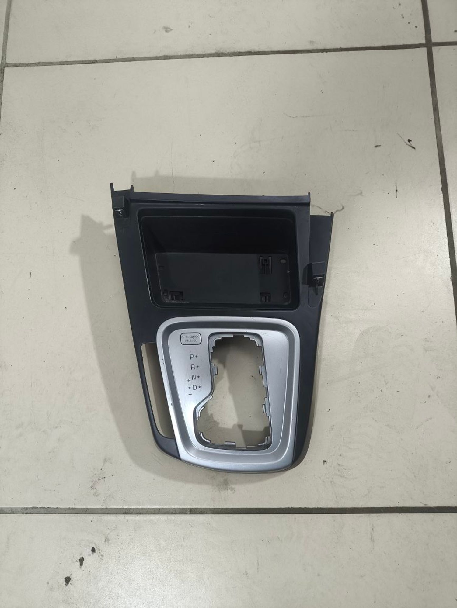 https://ycs.partsauto.market/partsauto-images/thmbs/userImages/a2d258a61cc08549ac0329b7373022c0/part/efcd7e27-123f-41b7-a86f-332002091ee9_1780486654997.jpg