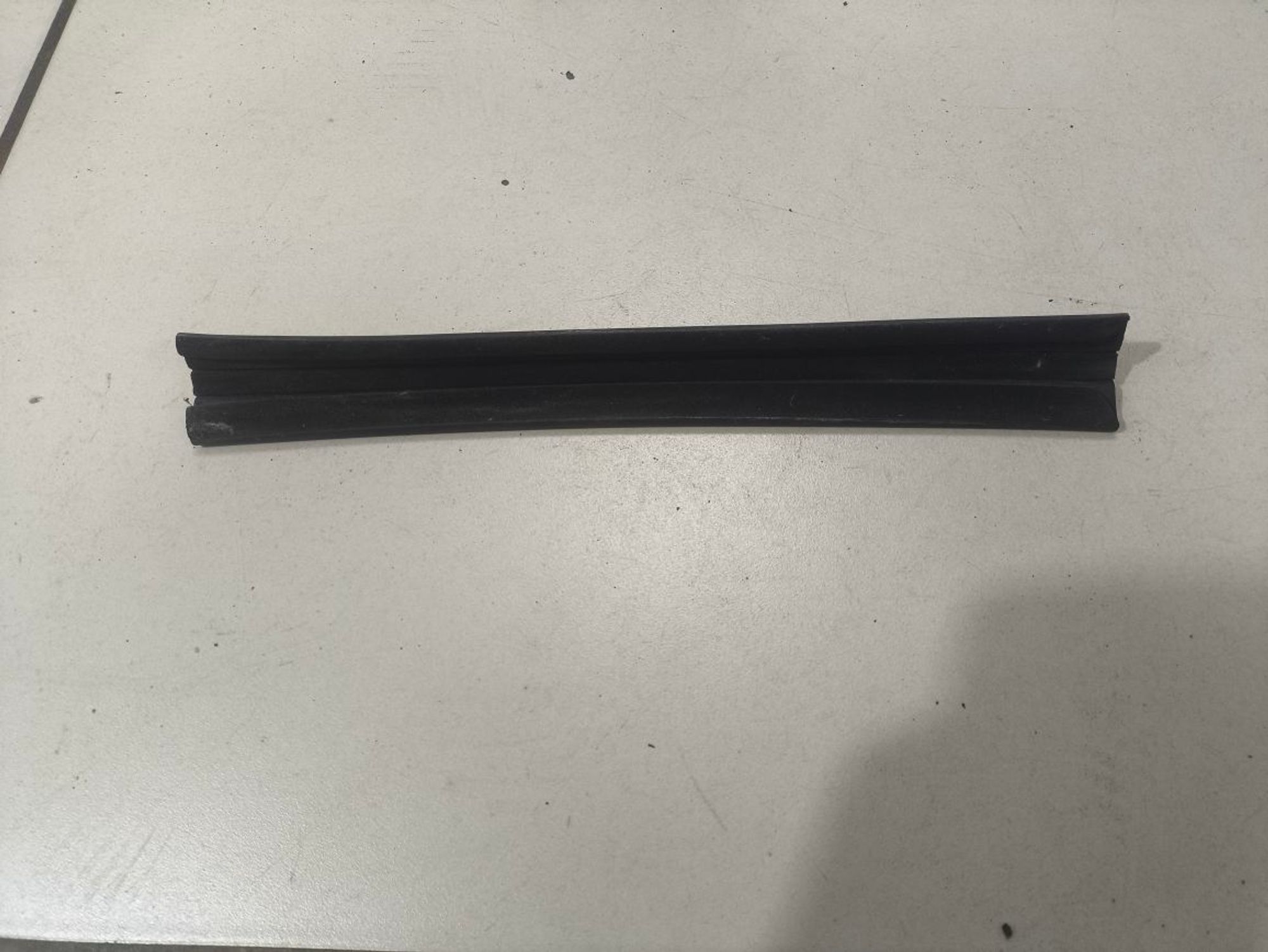https://ycs.partsauto.market/partsauto-images/thmbs/userImages/a2d258a61cc08549ac0329b7373022c0/part/efd5b38a-af9c-4803-90a4-b338448bdf99_1781936606489.jpg