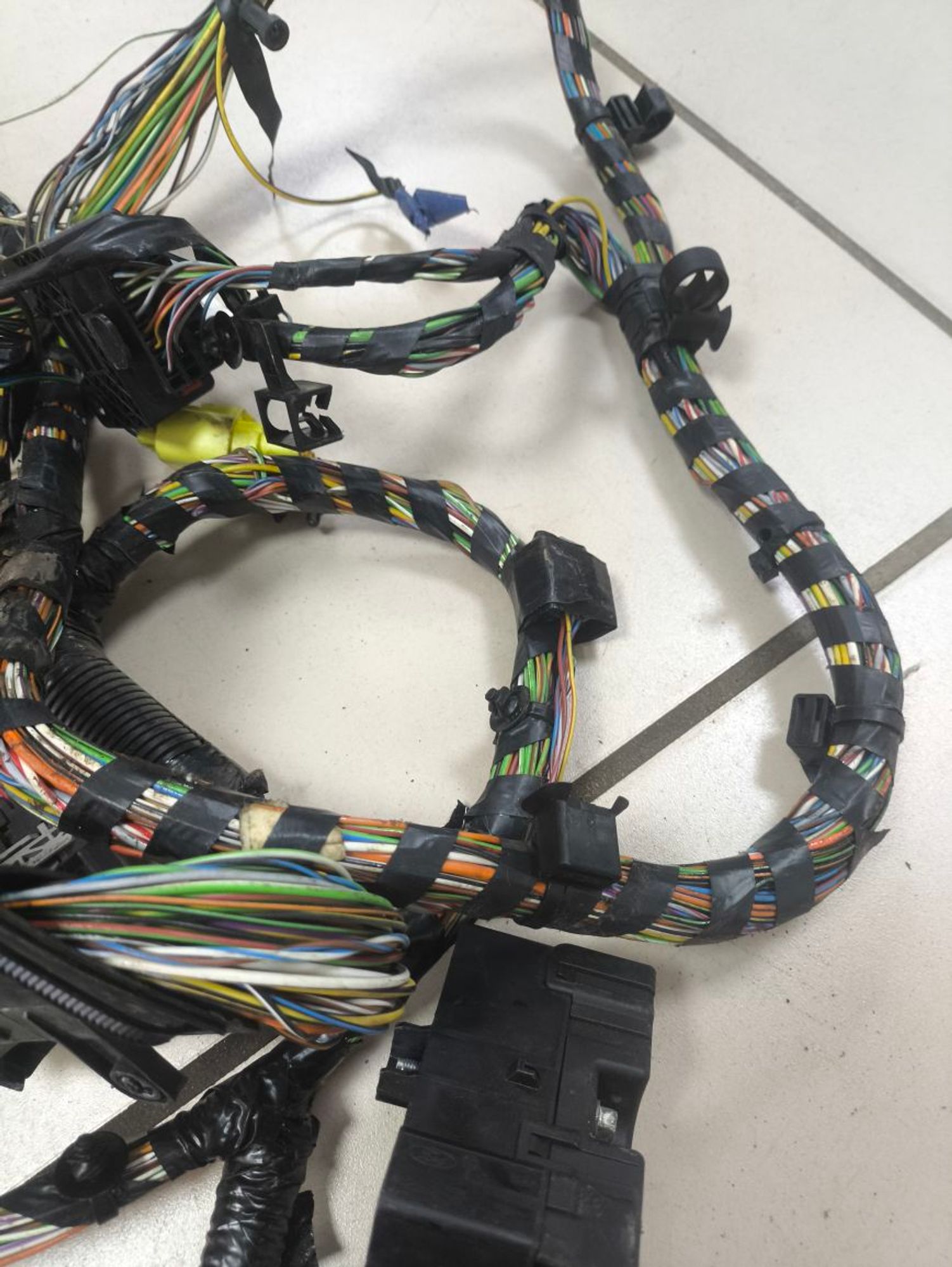 https://ycs.partsauto.market/partsauto-images/thmbs/userImages/a2d258a61cc08549ac0329b7373022c0/part/f02b41f3-4569-44eb-8d9e-3307f30d25d5_1781684228403.jpg