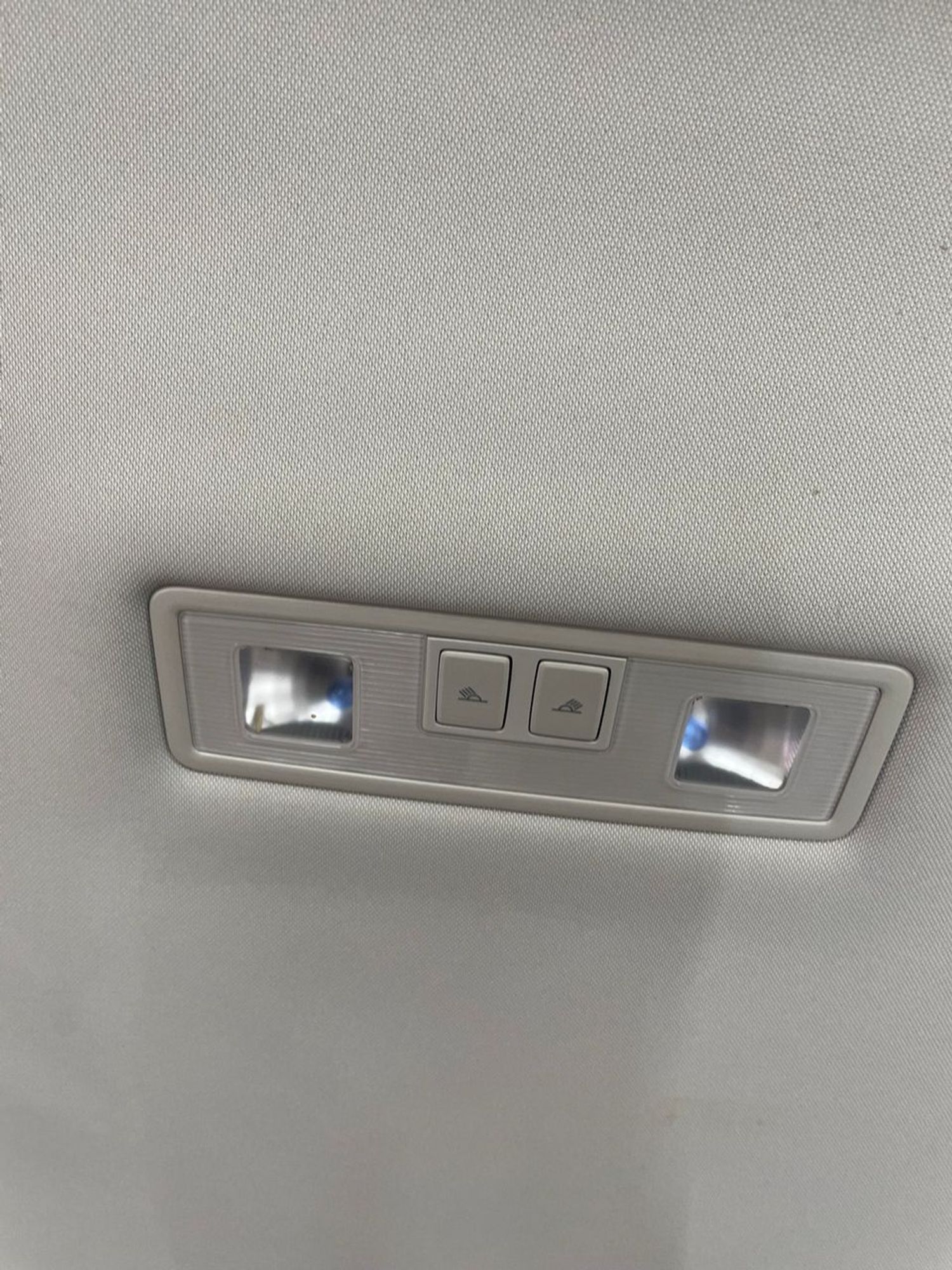 https://ycs.partsauto.market/partsauto-images/thmbs/userImages/a2d258a61cc08549ac0329b7373022c0/part/f2cf8176-e068-42b3-8b1f-288efcc47370_1778136350575.jpg