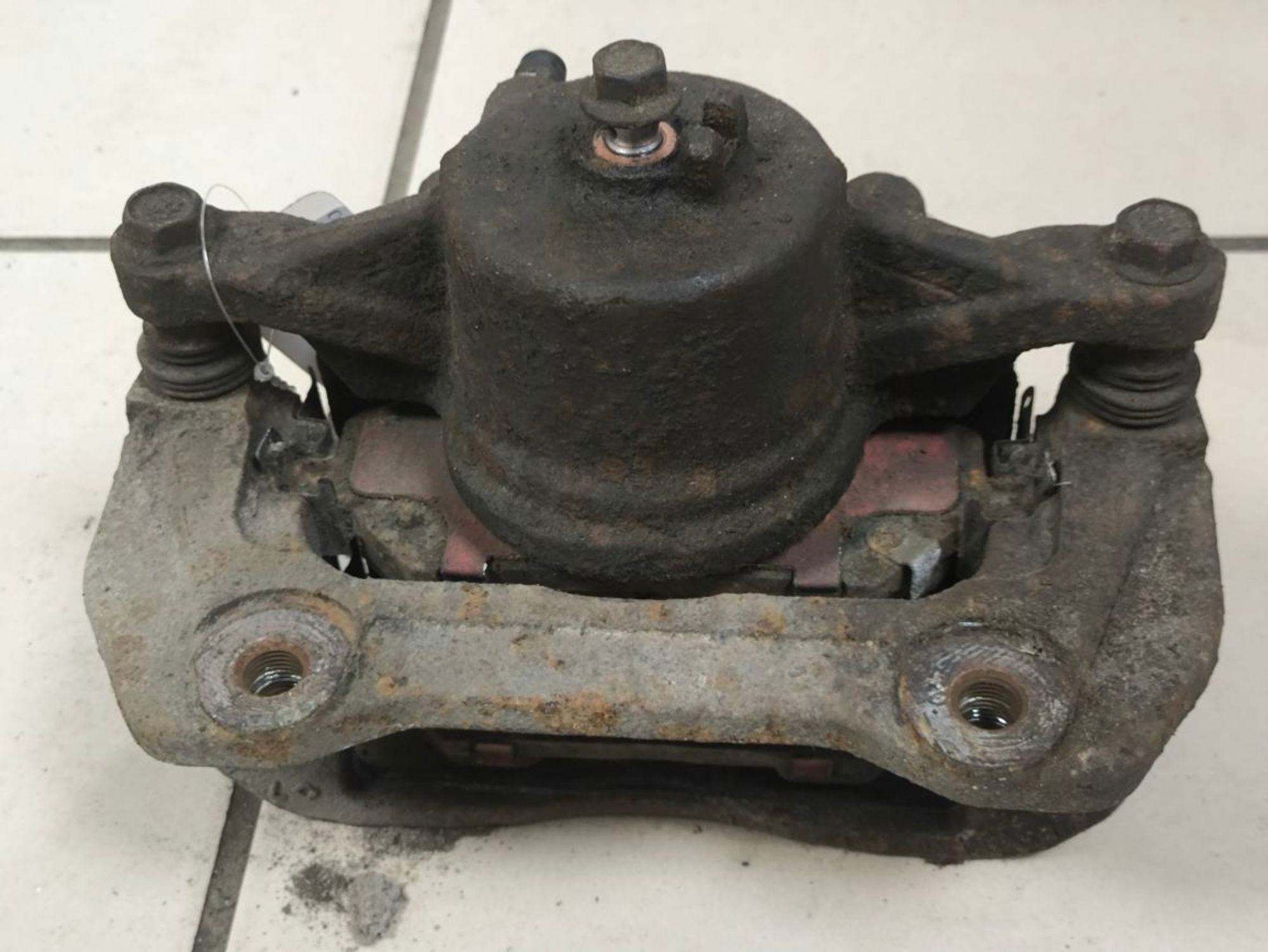 https://ycs.partsauto.market/partsauto-images/thmbs/userImages/a2d258a61cc08549ac0329b7373022c0/part/f2e0a981-8e3c-4b9c-9a7f-bd2c6f829910_1787040404486.jpg