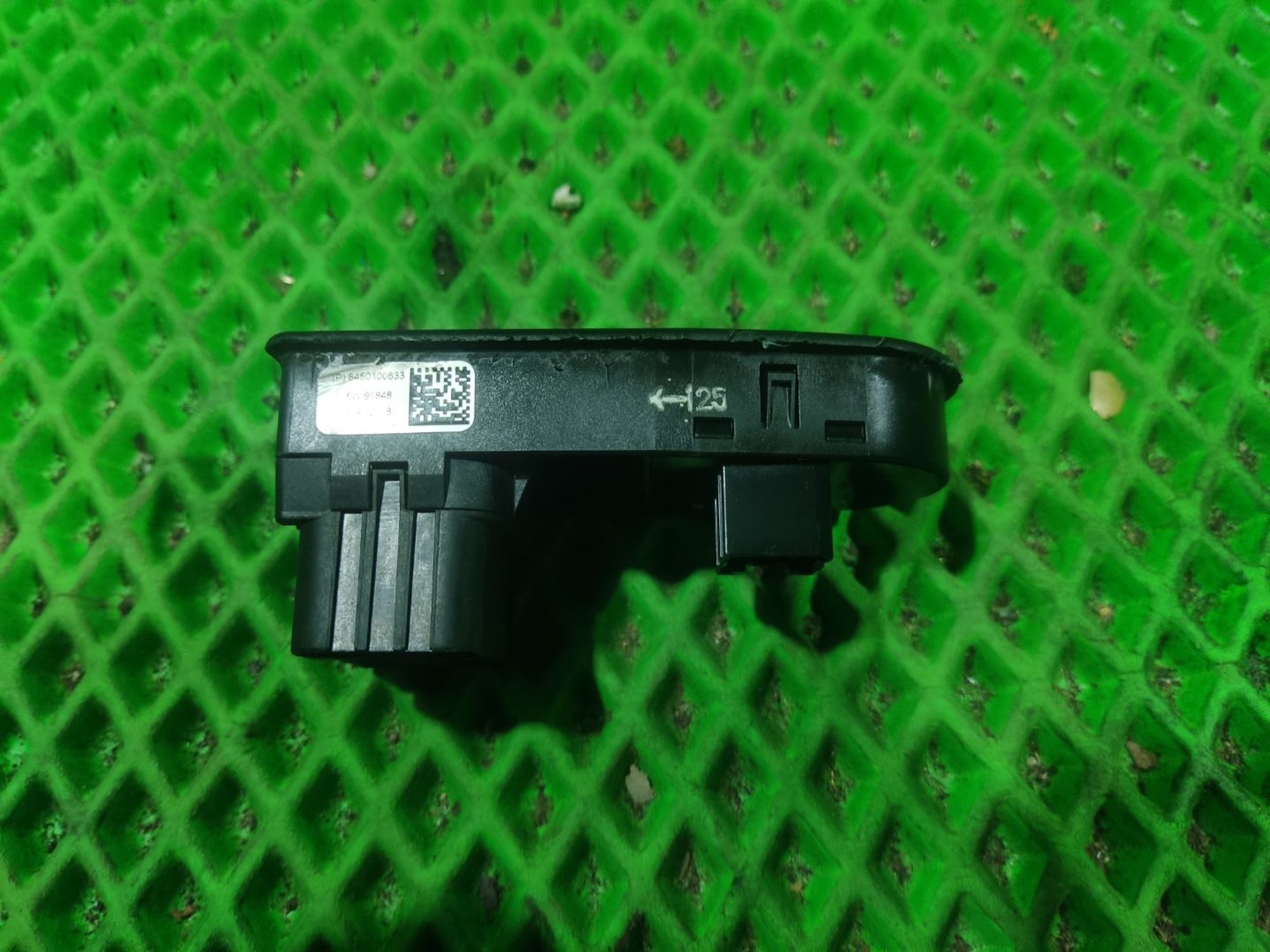 https://ycs.partsauto.market/partsauto-images/thmbs/userImages/a2d258a61cc08549ac0329b7373022c0/part/f5f46309-bed3-42f5-ac3c-5a30480e7e23_1771491157396.jpg