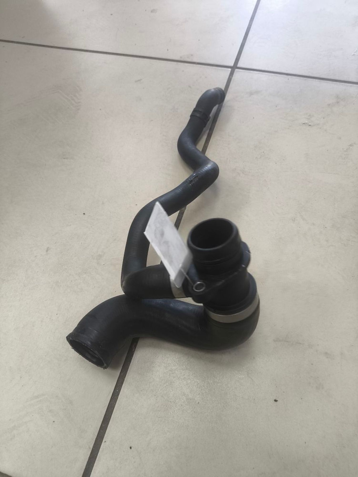 https://ycs.partsauto.market/partsauto-images/thmbs/userImages/a2d258a61cc08549ac0329b7373022c0/part/f9beccc5-c904-414d-a13a-8428f46f1c88_1786025840435.jpg