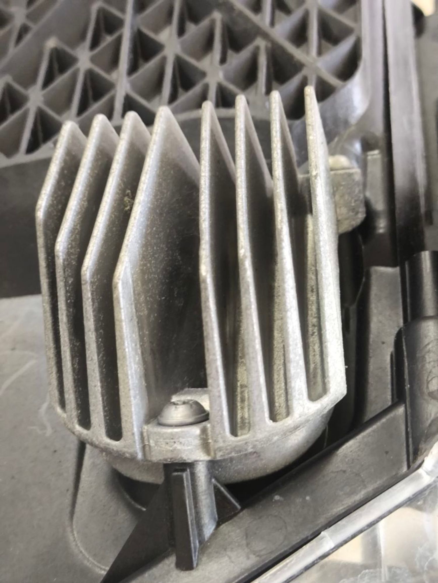 https://ycs.partsauto.market/partsauto-images/thmbs/userImages/a2d258a61cc08549ac0329b7373022c0/part/f9d4f8db-05e0-4cea-be73-ff5adbab9ec6_1783418730050.jpg