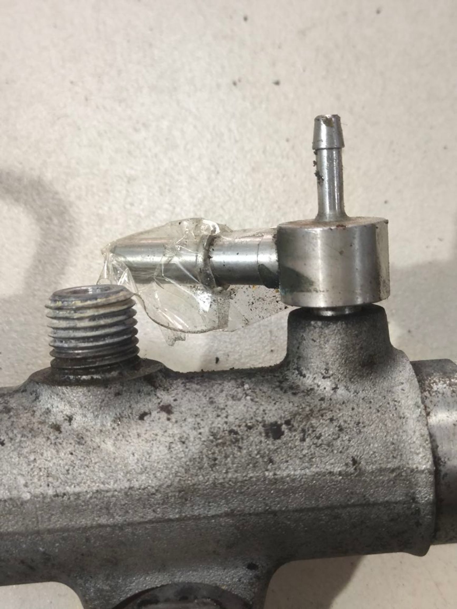 https://ycs.partsauto.market/partsauto-images/thmbs/userImages/a2d258a61cc08549ac0329b7373022c0/part/faa1e609-4fc7-4040-8c11-ecc0e7f93ea6_1781961565831.jpg