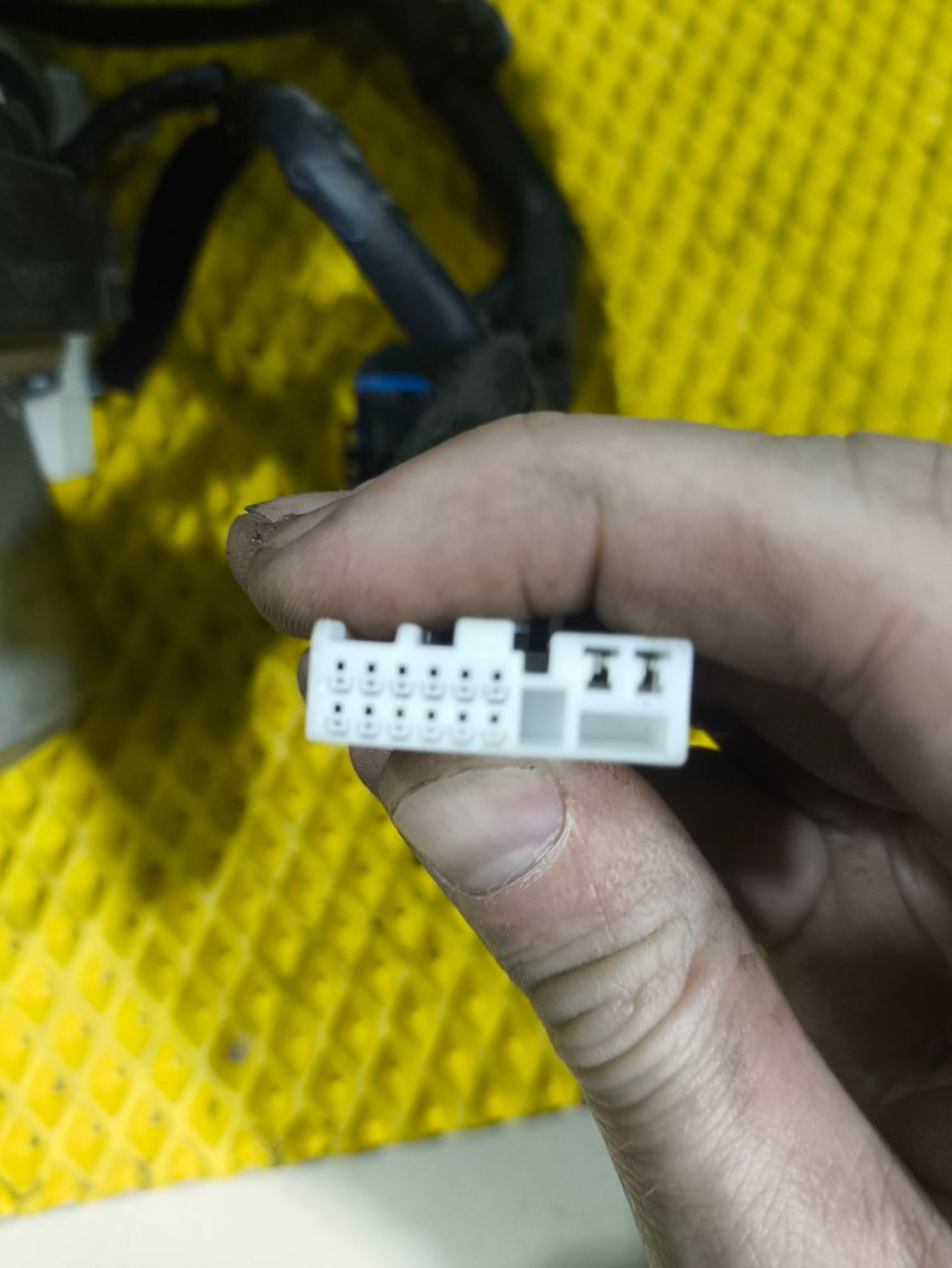 https://ycs.partsauto.market/partsauto-images/thmbs/userImages/a2d258a61cc08549ac0329b7373022c0/part/fb1f6ea9-7717-4380-a4aa-8af2d9368eb5_1779866365090.jpg