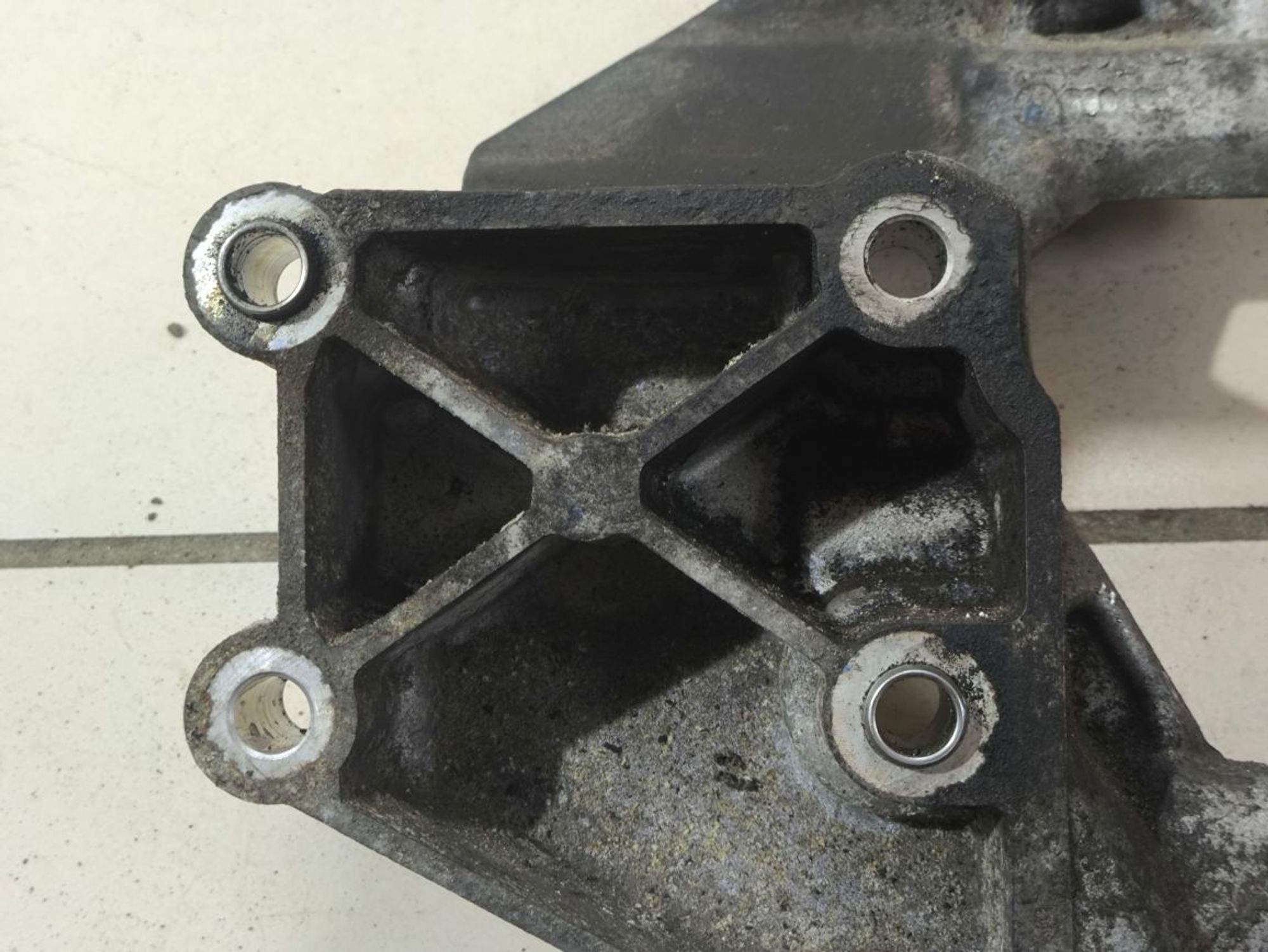 https://ycs.partsauto.market/partsauto-images/thmbs/userImages/a2d258a61cc08549ac0329b7373022c0/part/fbab0ecc-83ba-41ad-9ec4-bb0d9d596fb6_1782371914395.jpg