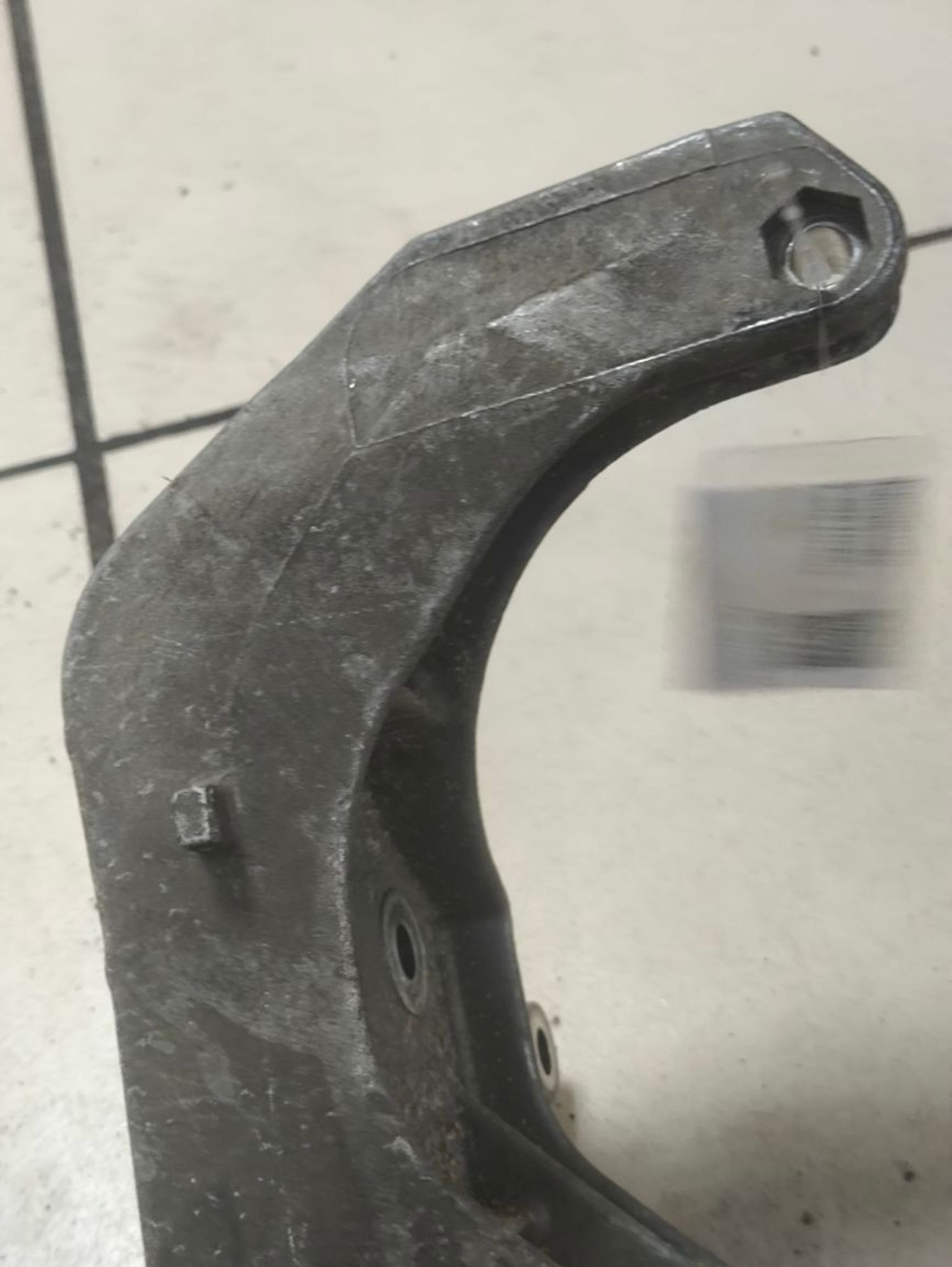 https://ycs.partsauto.market/partsauto-images/thmbs/userImages/a2d258a61cc08549ac0329b7373022c0/part/fdd0d954-dd51-44d4-a0dc-01097b5ed2de_1787210373244.jpg