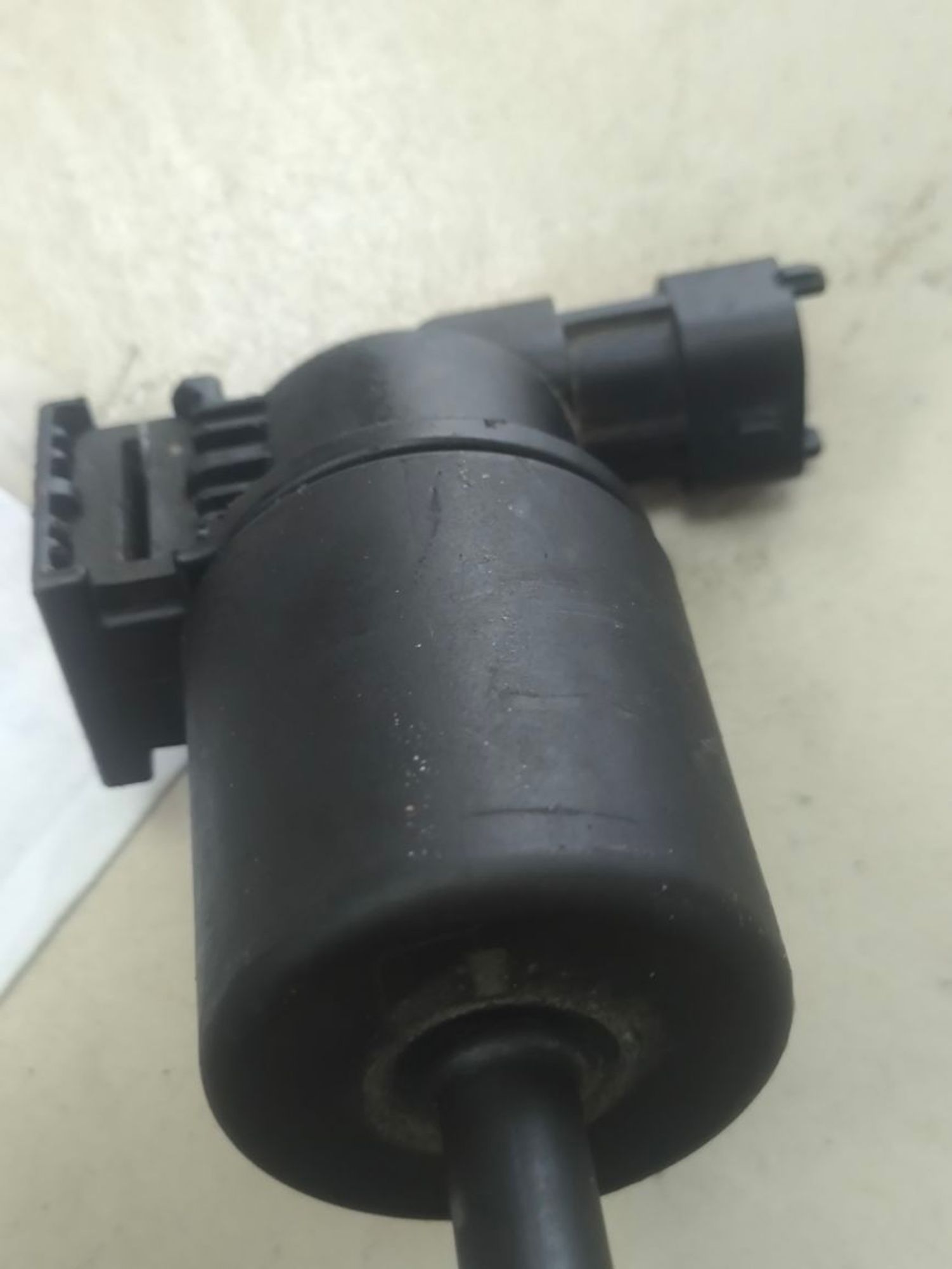 https://ycs.partsauto.market/partsauto-images/thmbs/userImages/a2d258a61cc08549ac0329b7373022c0/part/fe87086e-bef5-4798-aebf-8bdb74a375b1_1786102603047.jpg