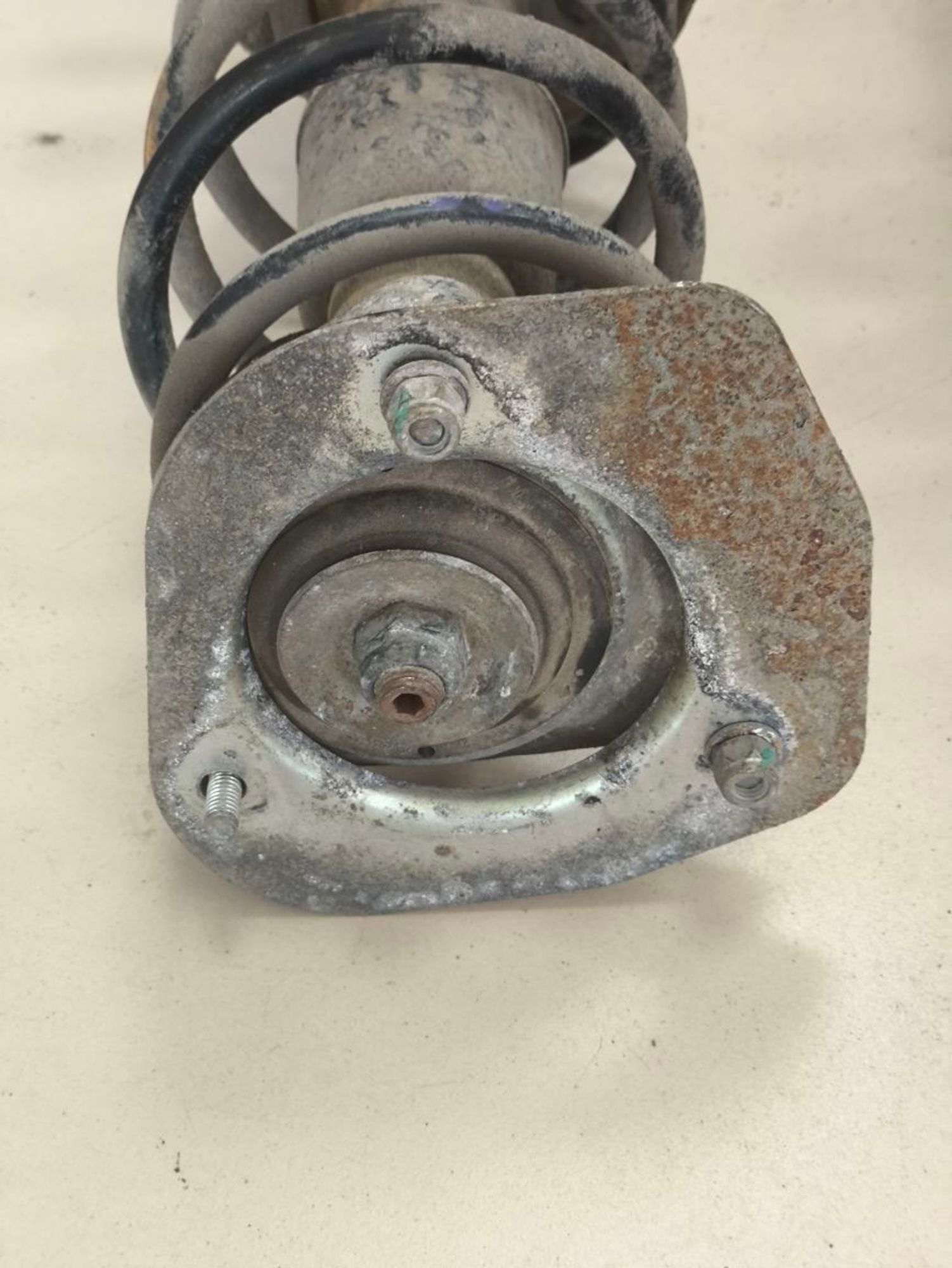 https://ycs.partsauto.market/partsauto-images/thmbs/userImages/a2d258a61cc08549ac0329b7373022c0/part/ff847f63-d850-4ba4-a130-fc6be8397fb1_1783665999005.jpg