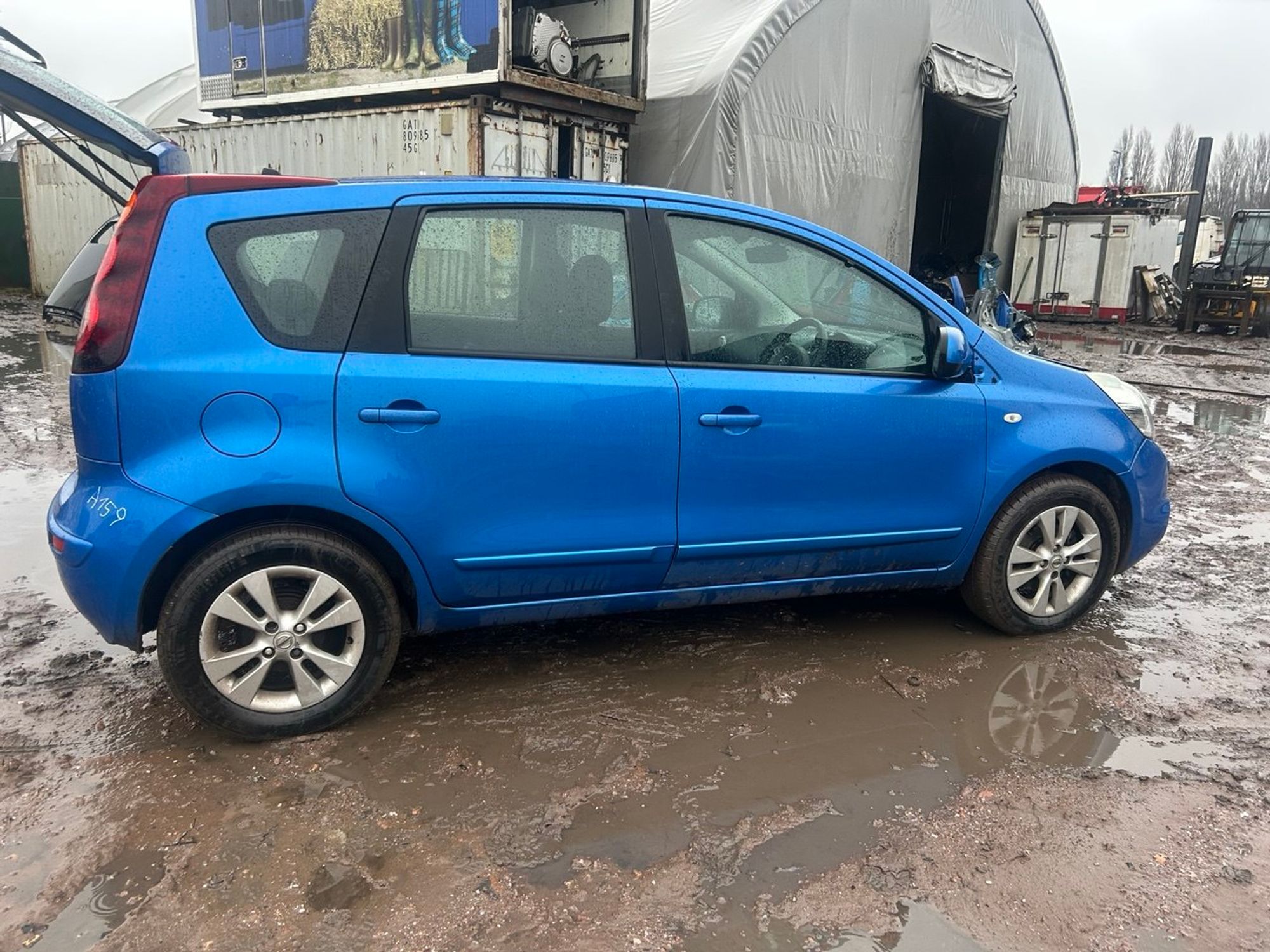 https://ycs.partsauto.market/partsauto-images/thmbs/userImages/a486c87f8955b6e25f9185efee619899/car/15d50272-b46e-4909-b04a-65eee8090bc0_1778190090462.jpg