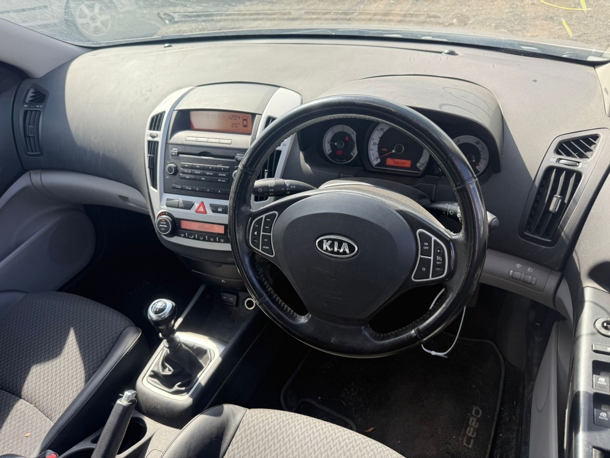 https://ycs.partsauto.market/partsauto-images/thmbs/userImages/a486c87f8955b6e25f9185efee619899/car/52600b69-2029-4f00-9410-3efb14467e97_1776852268143.jpg