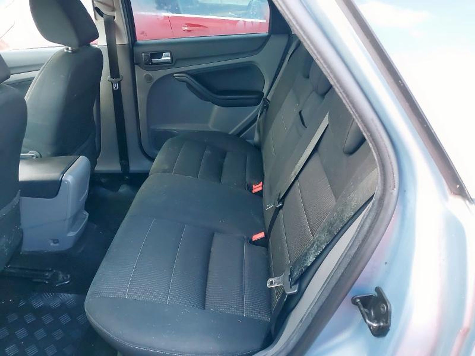 https://ycs.partsauto.market/partsauto-images/thmbs/userImages/a486c87f8955b6e25f9185efee619899/car/dac365d7-d481-457c-b636-9872e3e1aede_1778190080292.jpg