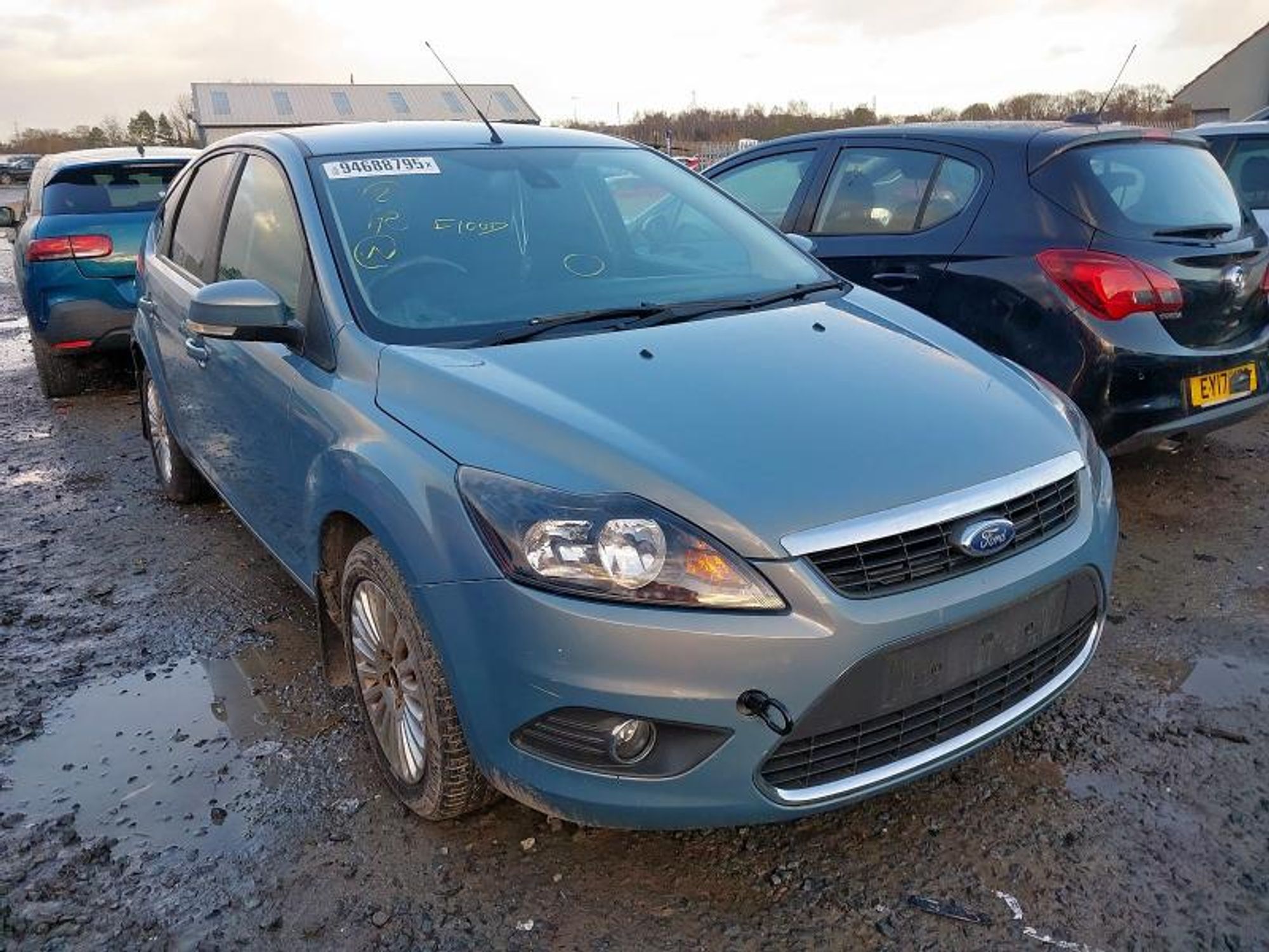 https://ycs.partsauto.market/partsauto-images/thmbs/userImages/a486c87f8955b6e25f9185efee619899/car/fbb2b426-b1da-4184-98eb-081338b6ab32_1778190078359.jpg