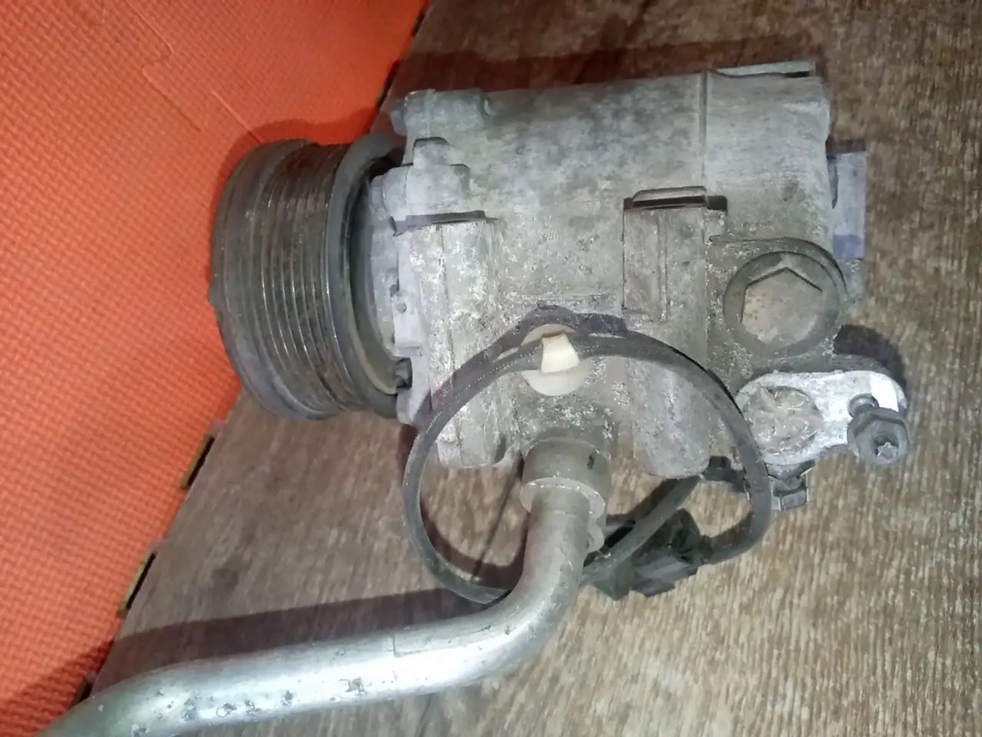 https://ycs.partsauto.market/partsauto-images/thmbs/userImages/a486c87f8955b6e25f9185efee619899/part/01685e23-9b1c-4ec9-8932-1aad133db440_1775854261398.jpg