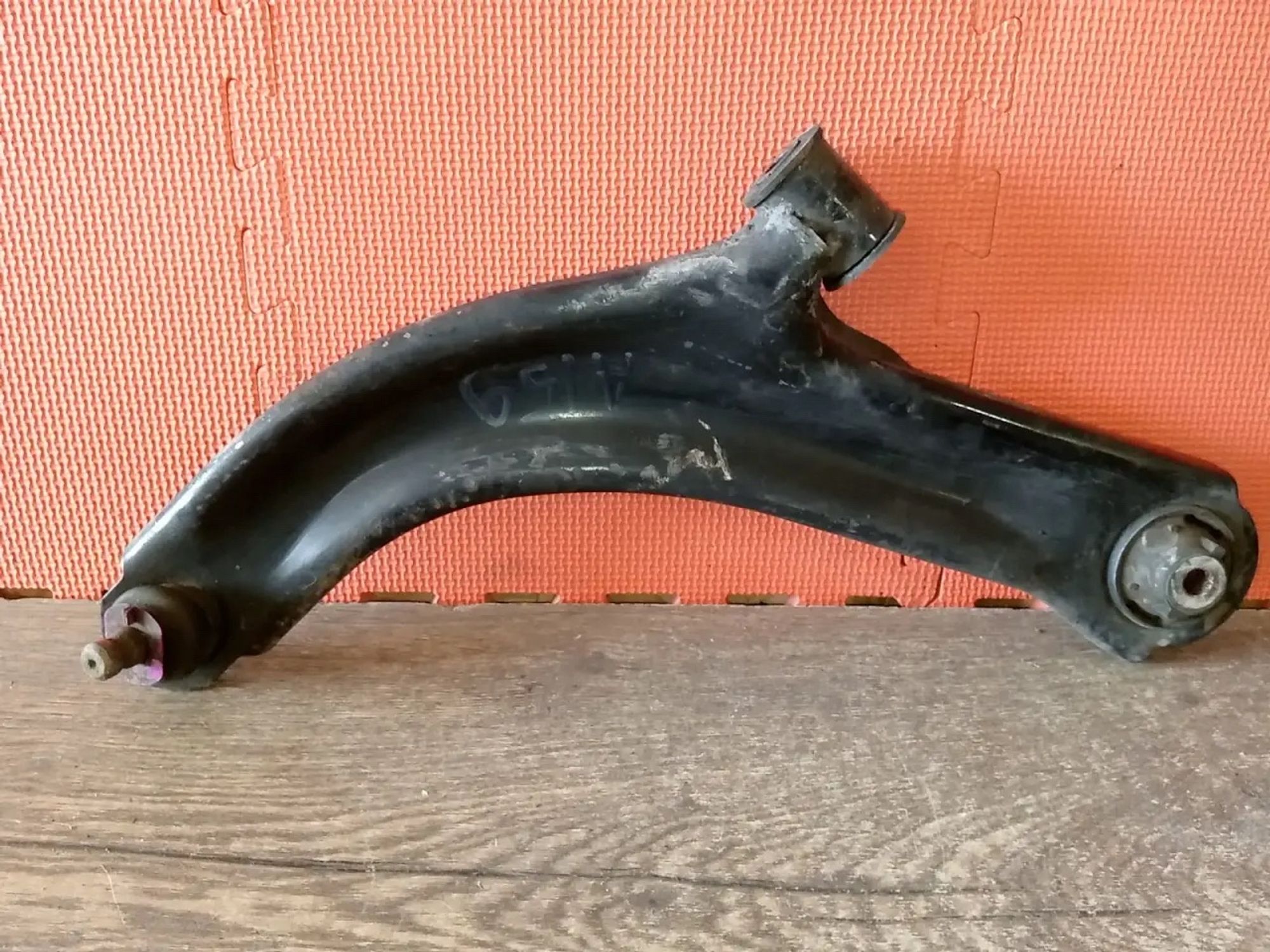 https://ycs.partsauto.market/partsauto-images/thmbs/userImages/a486c87f8955b6e25f9185efee619899/part/016bab66-d97b-489c-8458-42d97cbeefaa_1779793132262.jpg