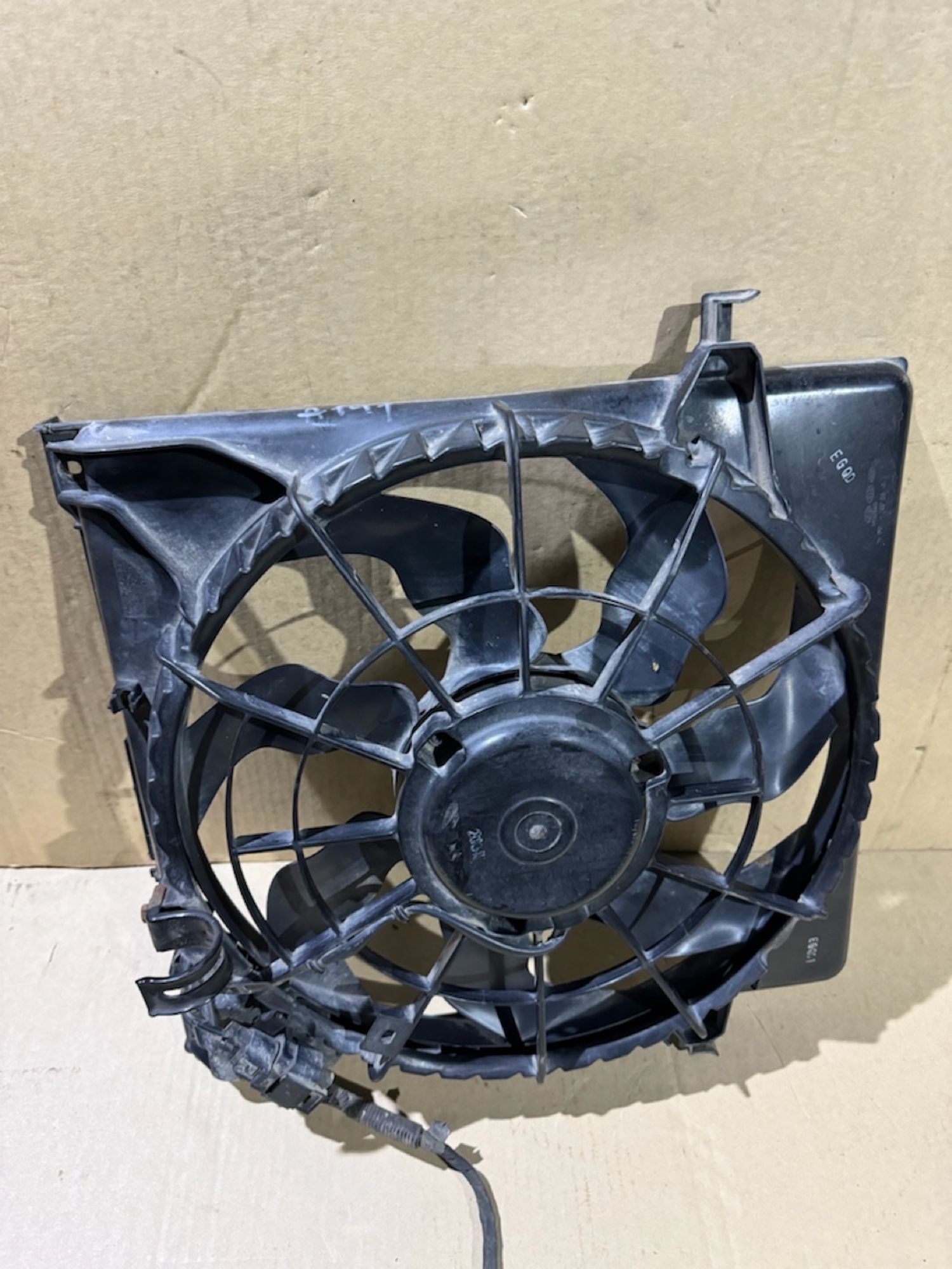 https://ycs.partsauto.market/partsauto-images/thmbs/userImages/a486c87f8955b6e25f9185efee619899/part/01be9c76-3330-4c30-820a-4d9f4835bdde_1776857682064.jpg