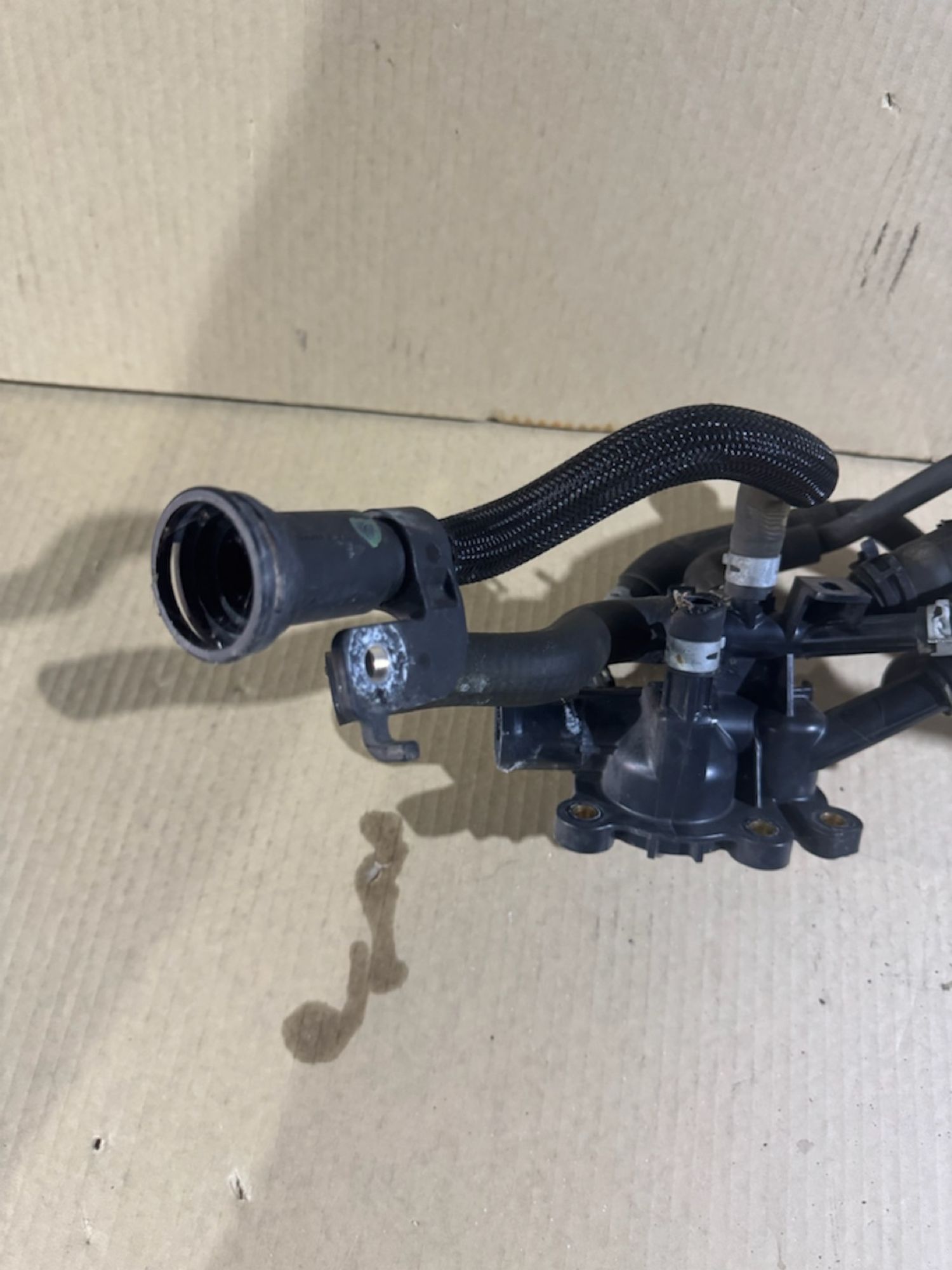 https://ycs.partsauto.market/partsauto-images/thmbs/userImages/a486c87f8955b6e25f9185efee619899/part/01ff9c1f-b7b8-4cce-949f-85a3da7b9e8d_1784622215245.jpg